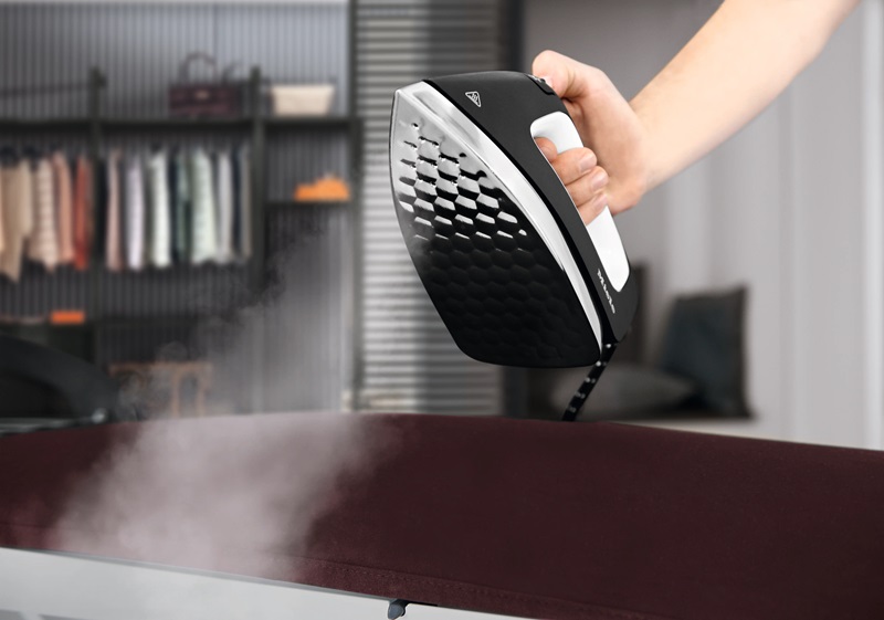 Steam ironing system FashionMaster B 4847
