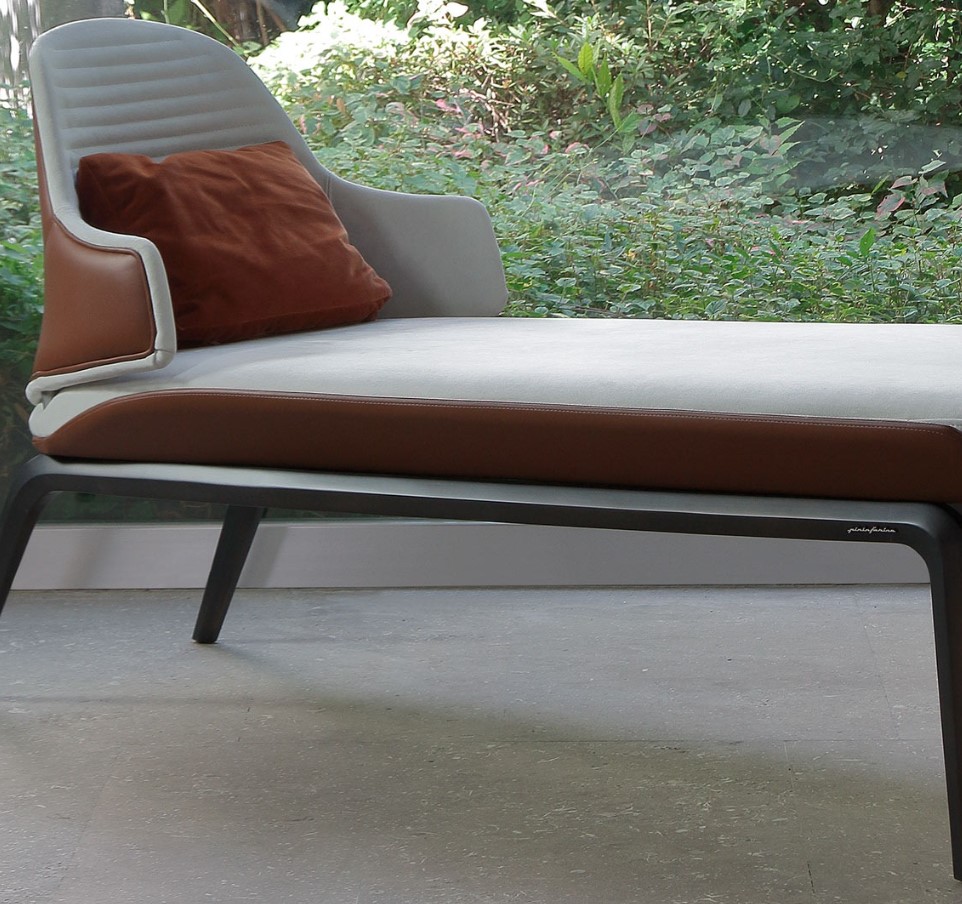 Chaise lounge