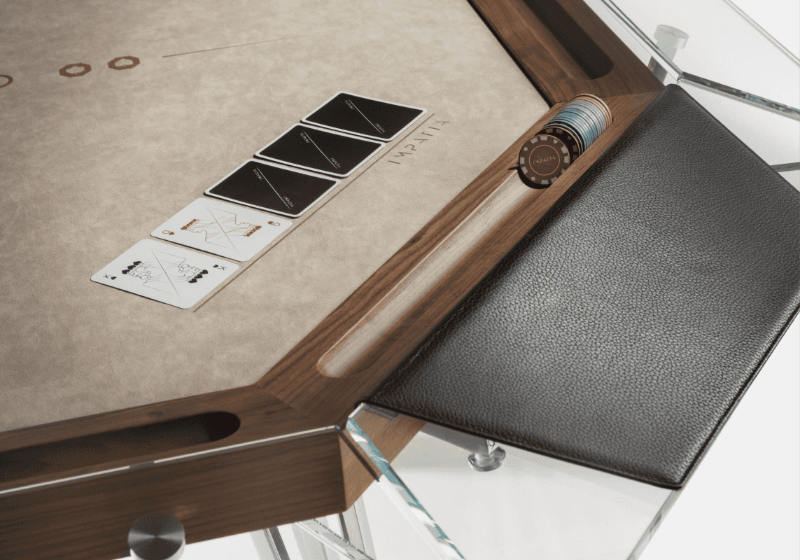 Unootto Wood card game table