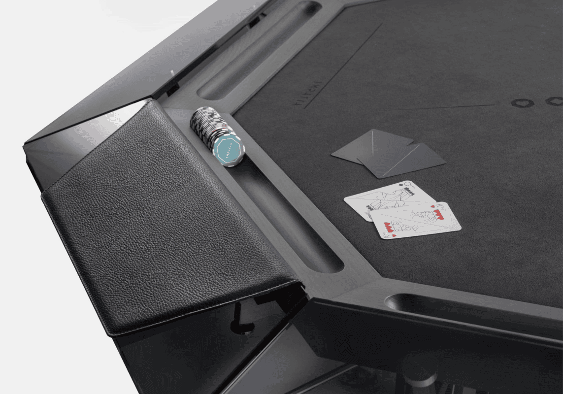 Unootto Wood card game table