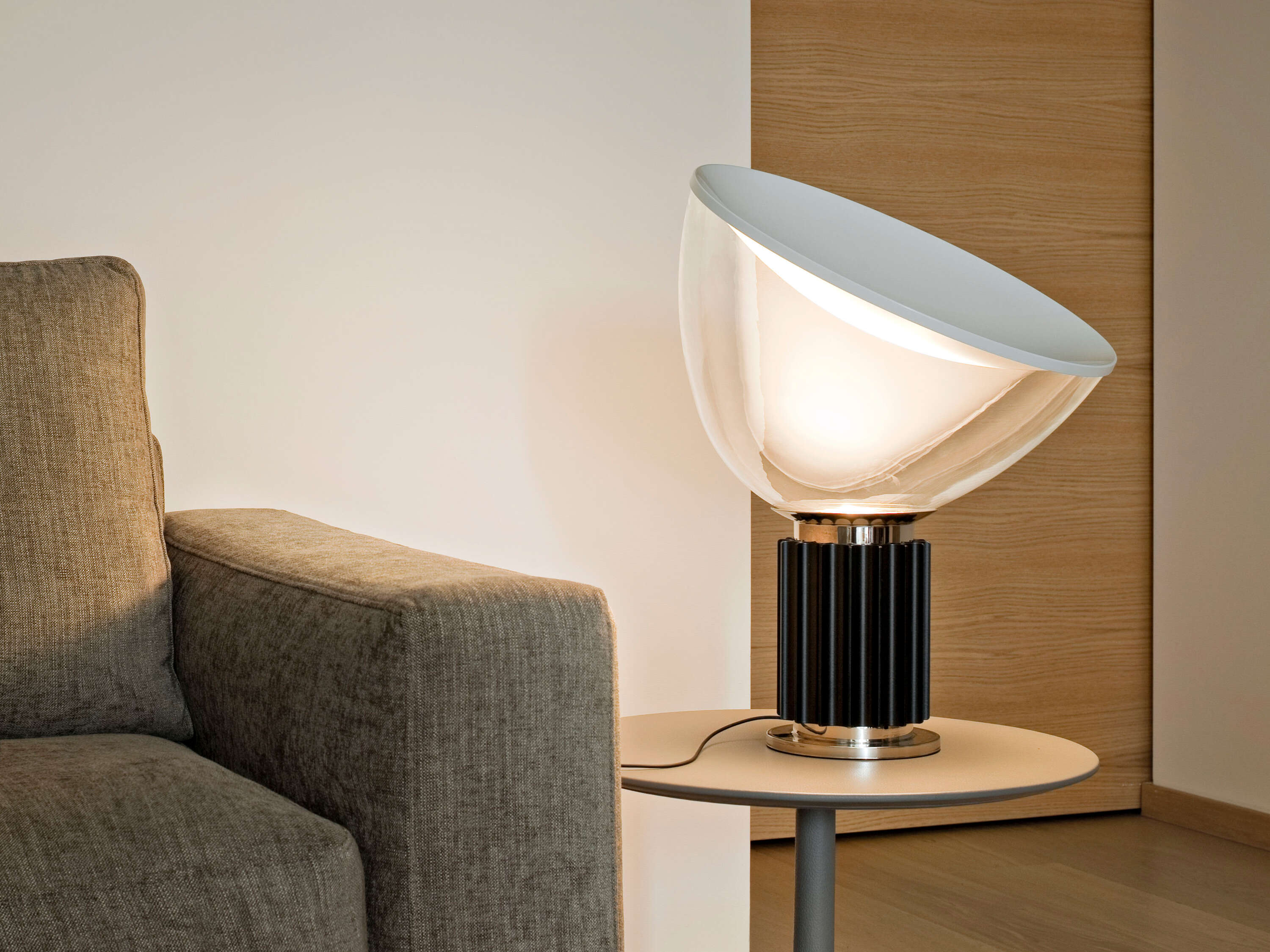 Table Lamp Taccia (PMMA)