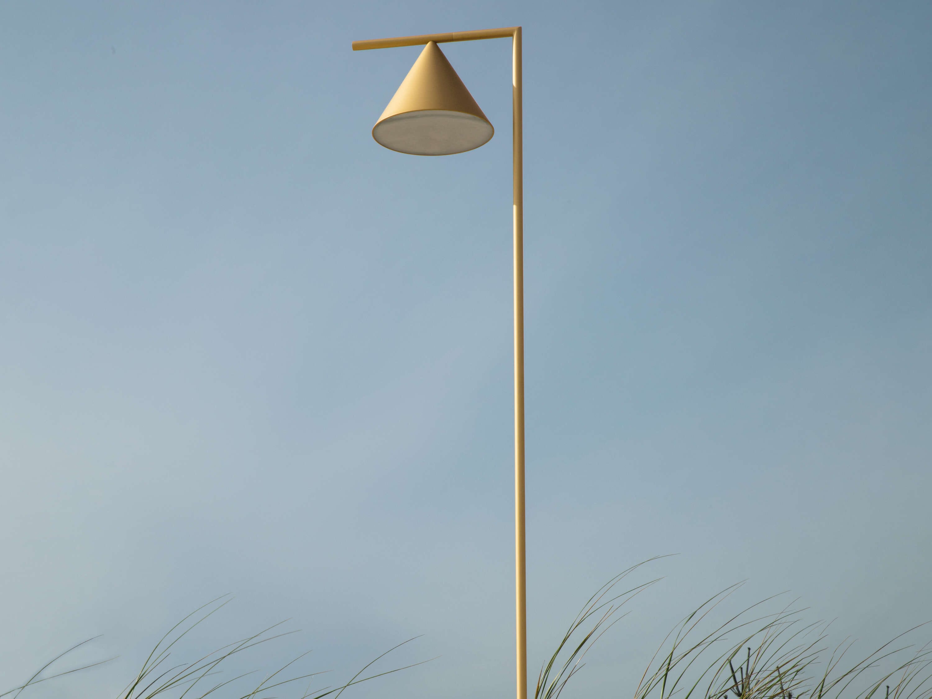 Floor lamp Captain Flint Outdoor H 1537 mm Brass Finish/Grey Lava