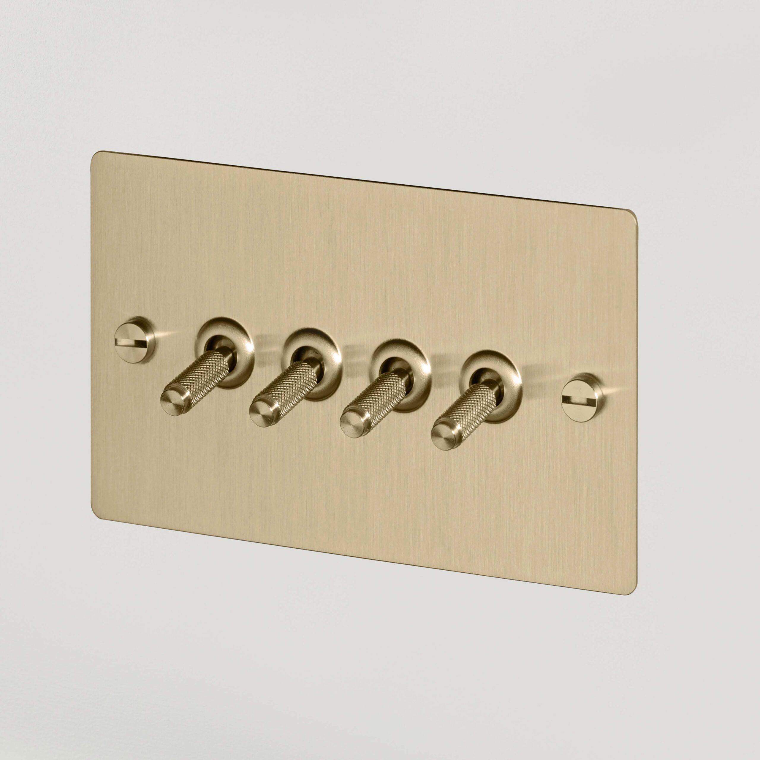 4g-toggle-switch-brass-plate