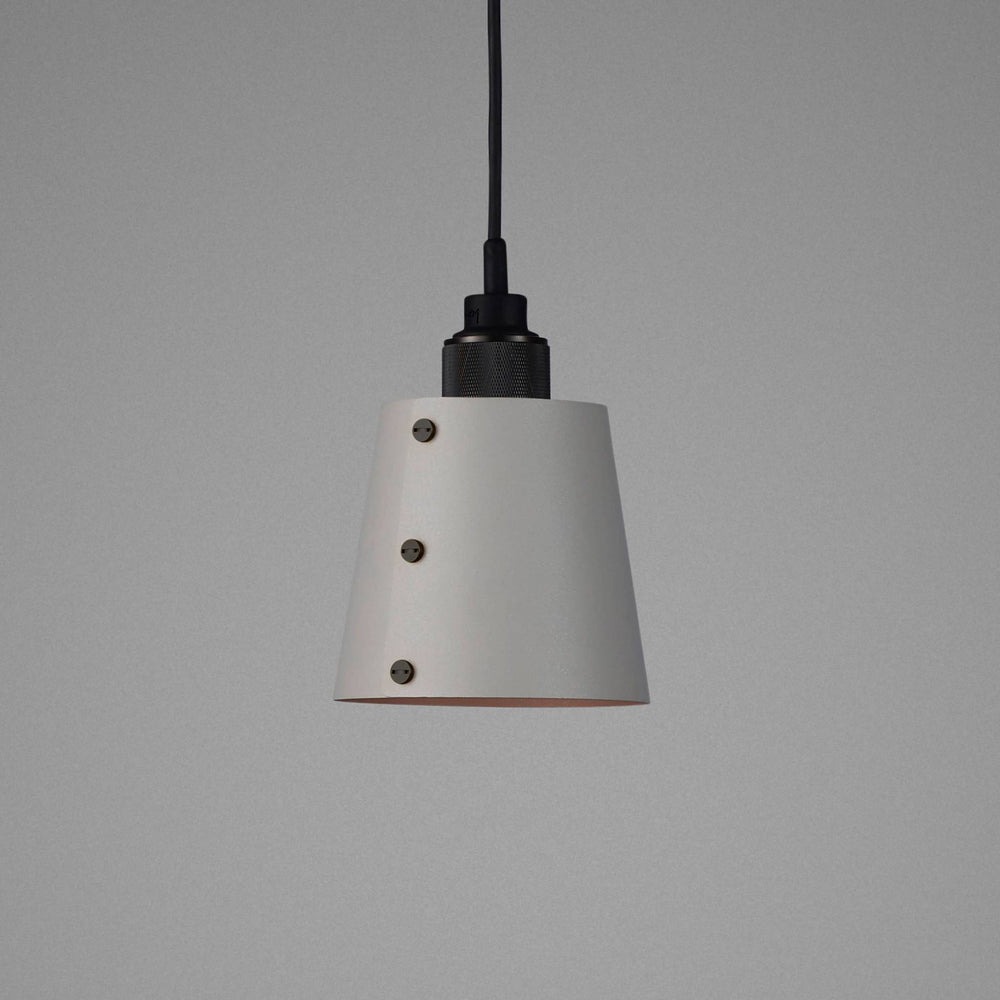 Hooked 1.0 / Small / Stone / Smoked Bronze
