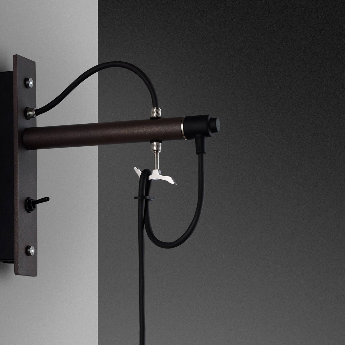 Hooked Wall / Nude / Graphite / Steel
