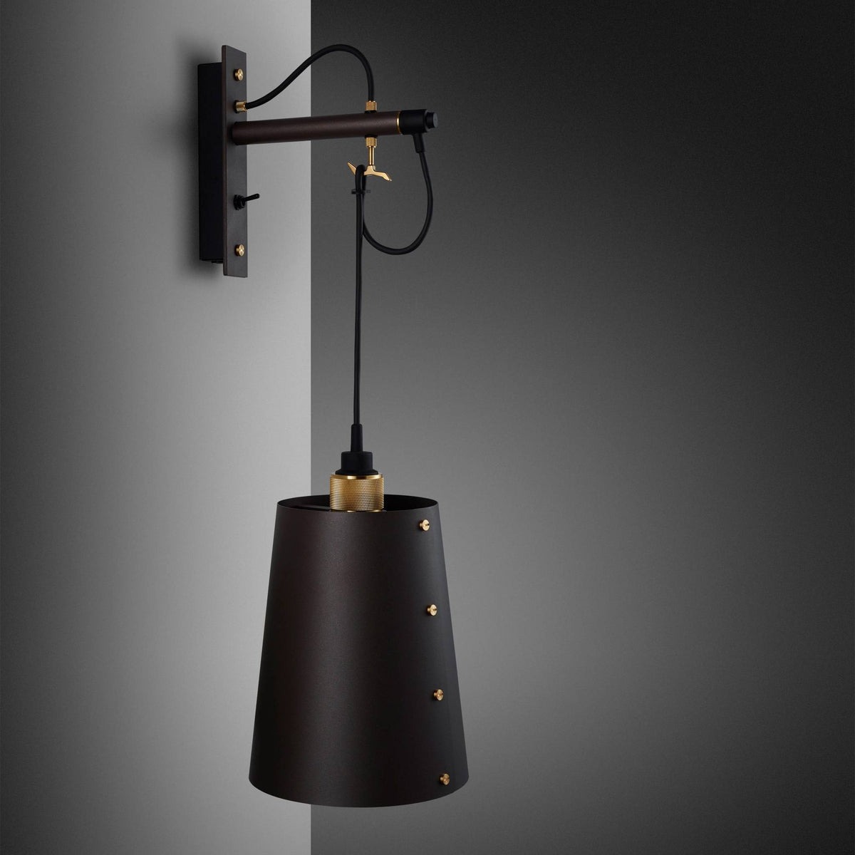 Hooked Wall / Large / Graphite / Brass