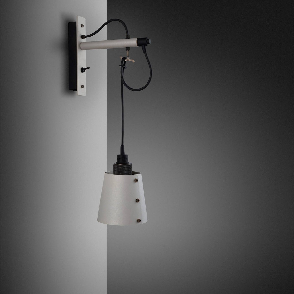 Hooked Wall / Small / Stone / Smoked Bronze