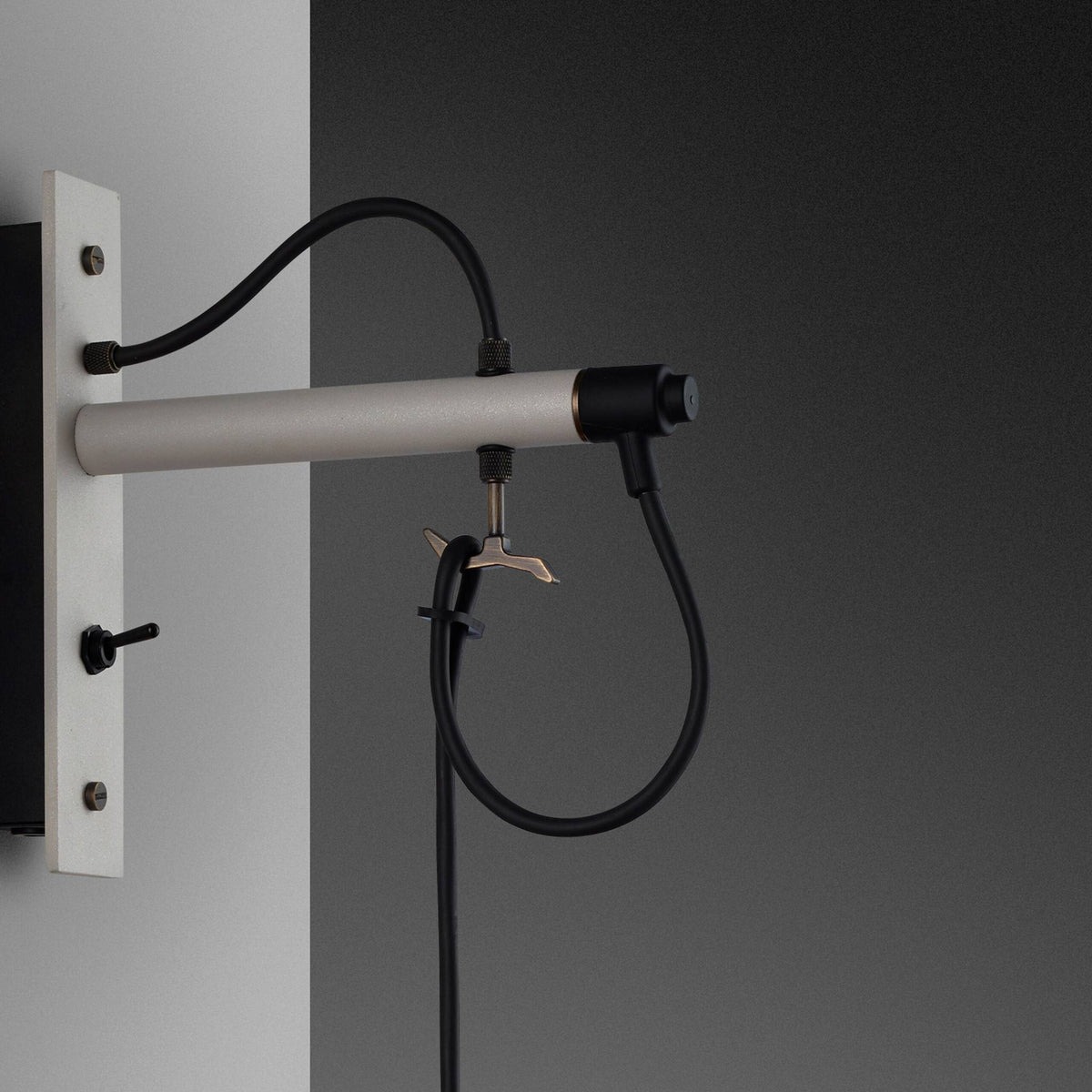 Hooked Wall / Small / Stone / Smoked Bronze