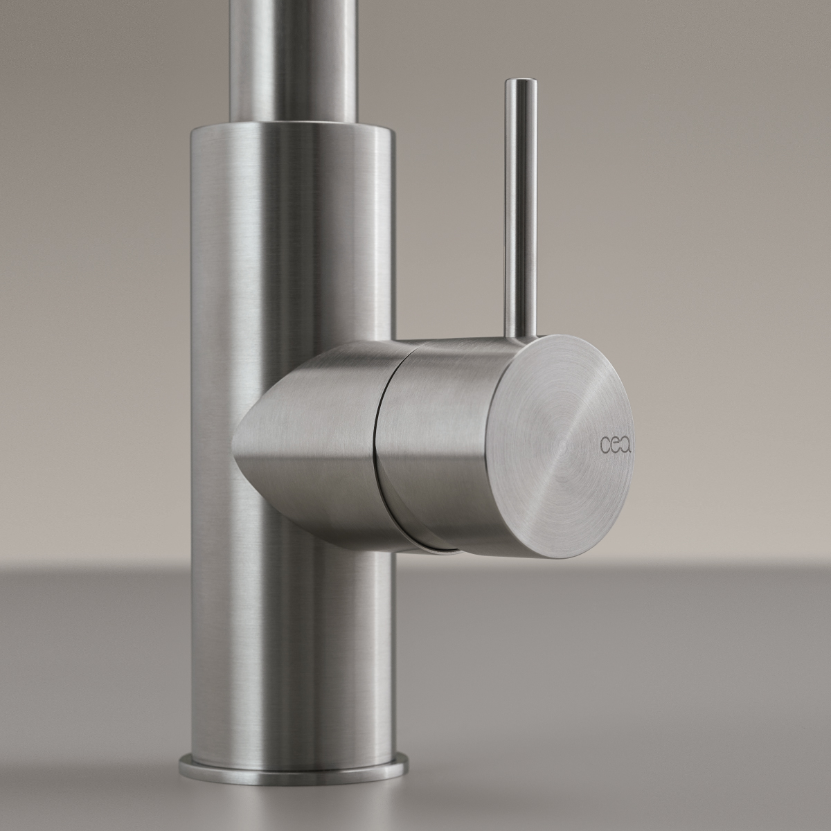 Tap MIL201 with Pull-Out Hand Shower