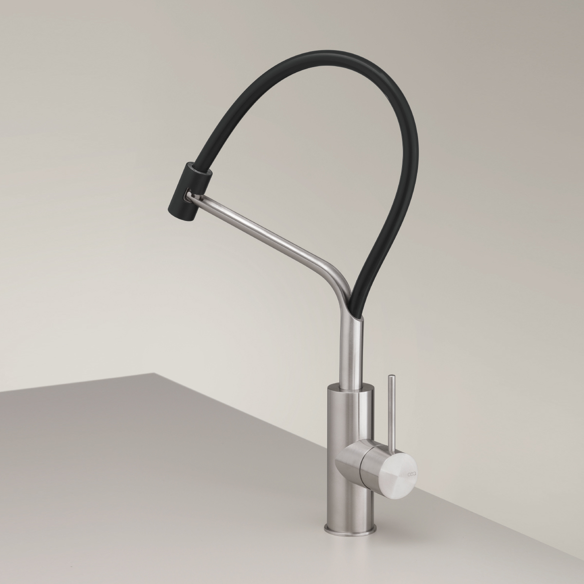Tap MIL203 with Pull-Out Hand Shower