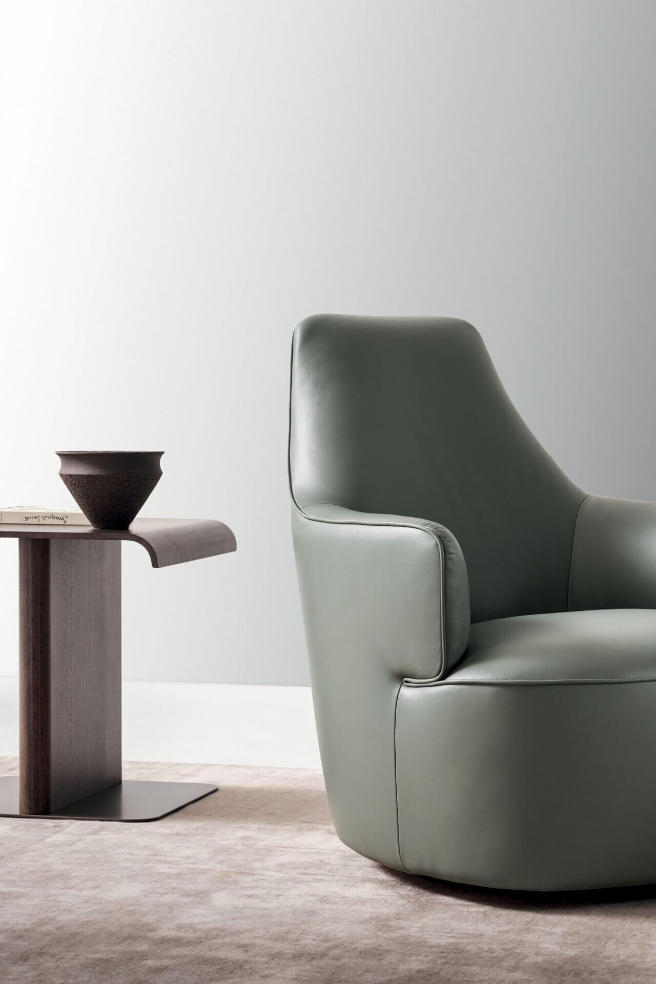Luna Armchair