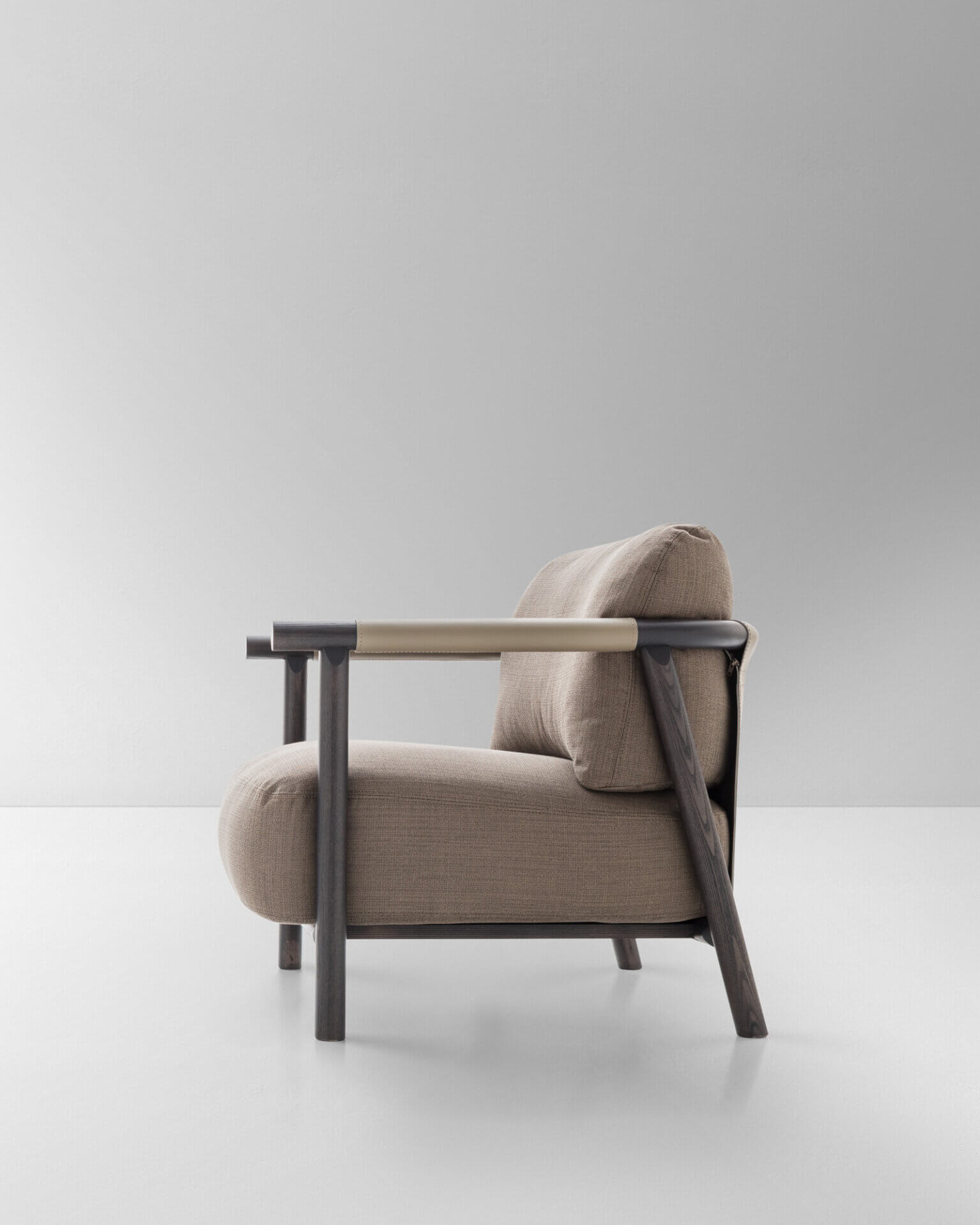 Nathy Armchair