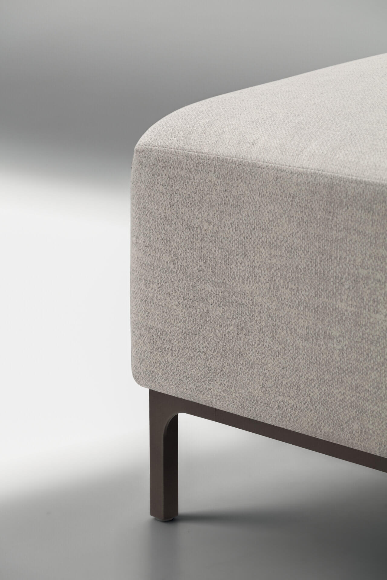 Sanders Air Chaise Lounge