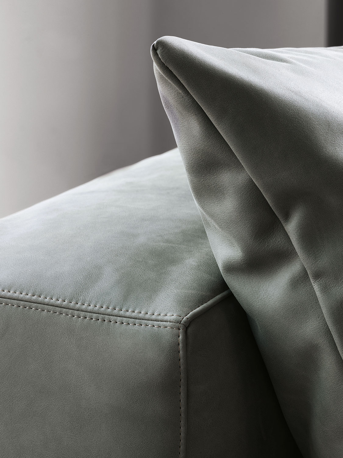 Doze modular sofa