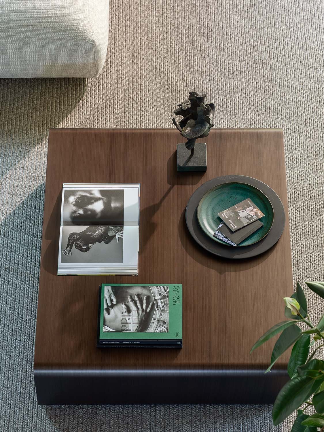 Foglio coffee table