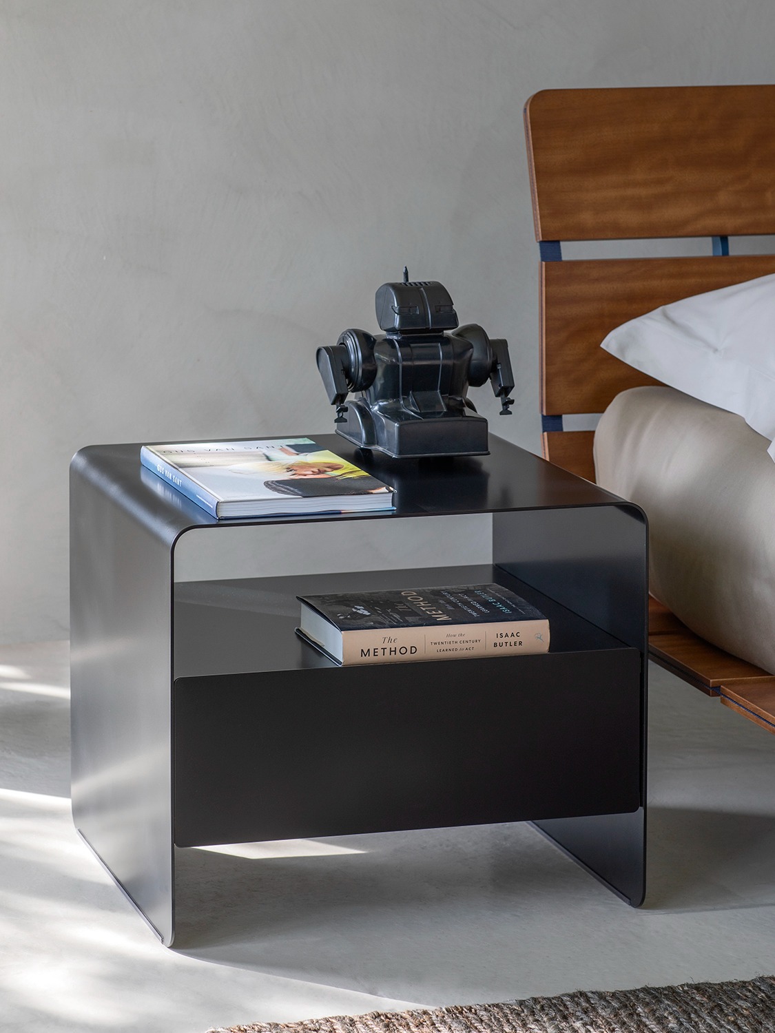 Foglio night tables