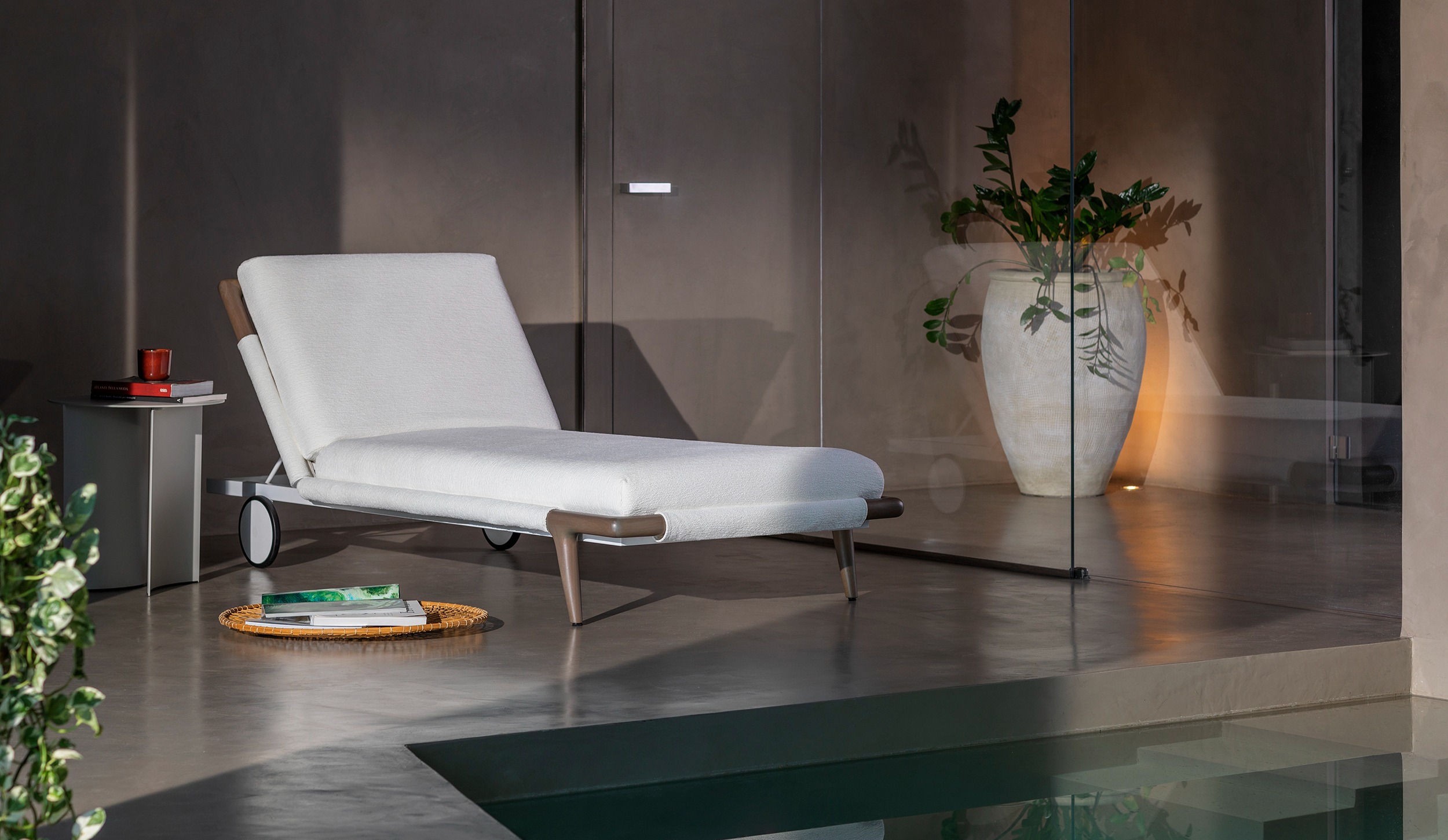 Gaudí sun lounger