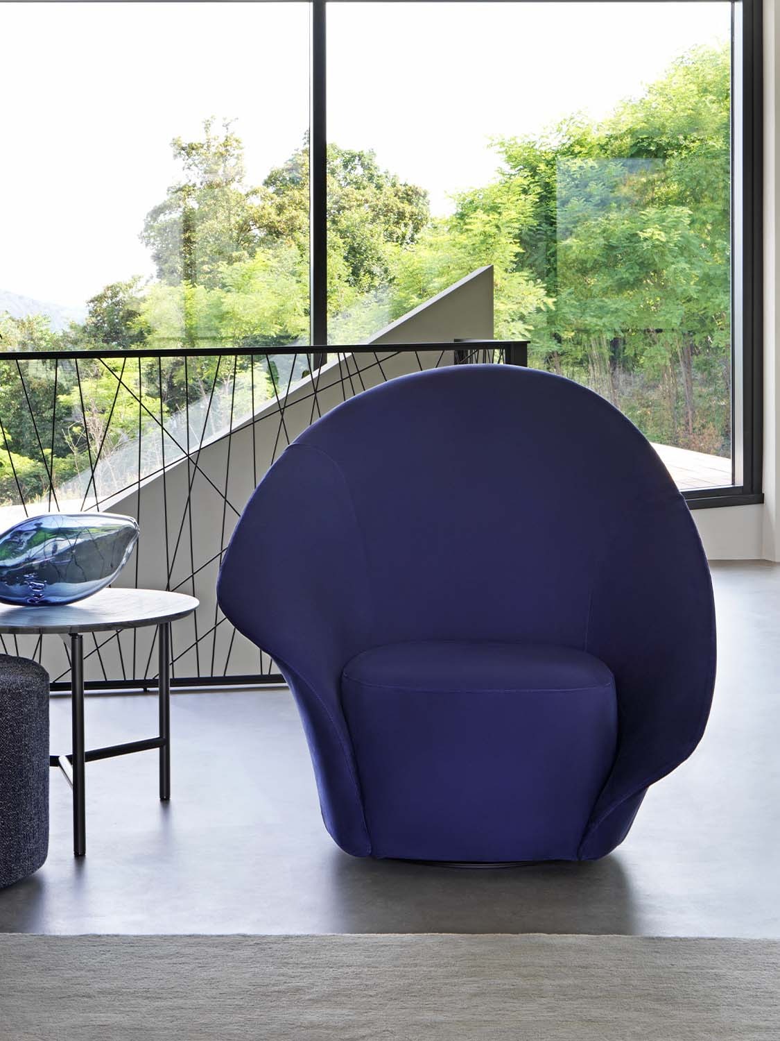 Lilia small armchair