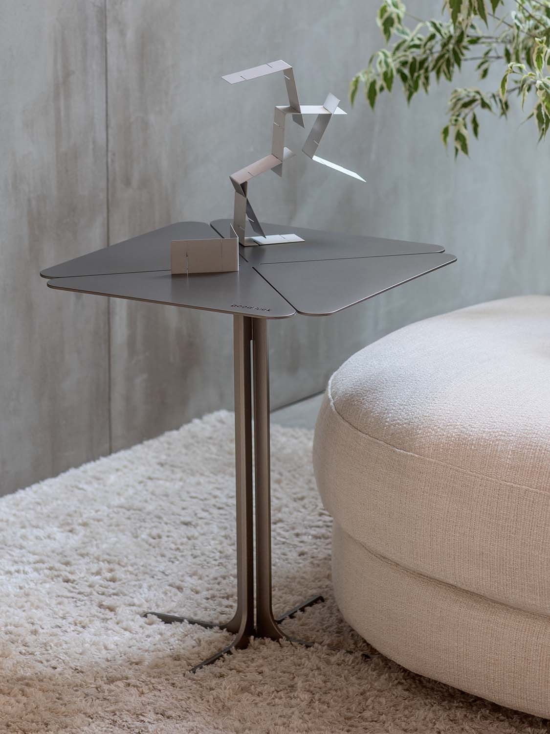 Lucky coffee table