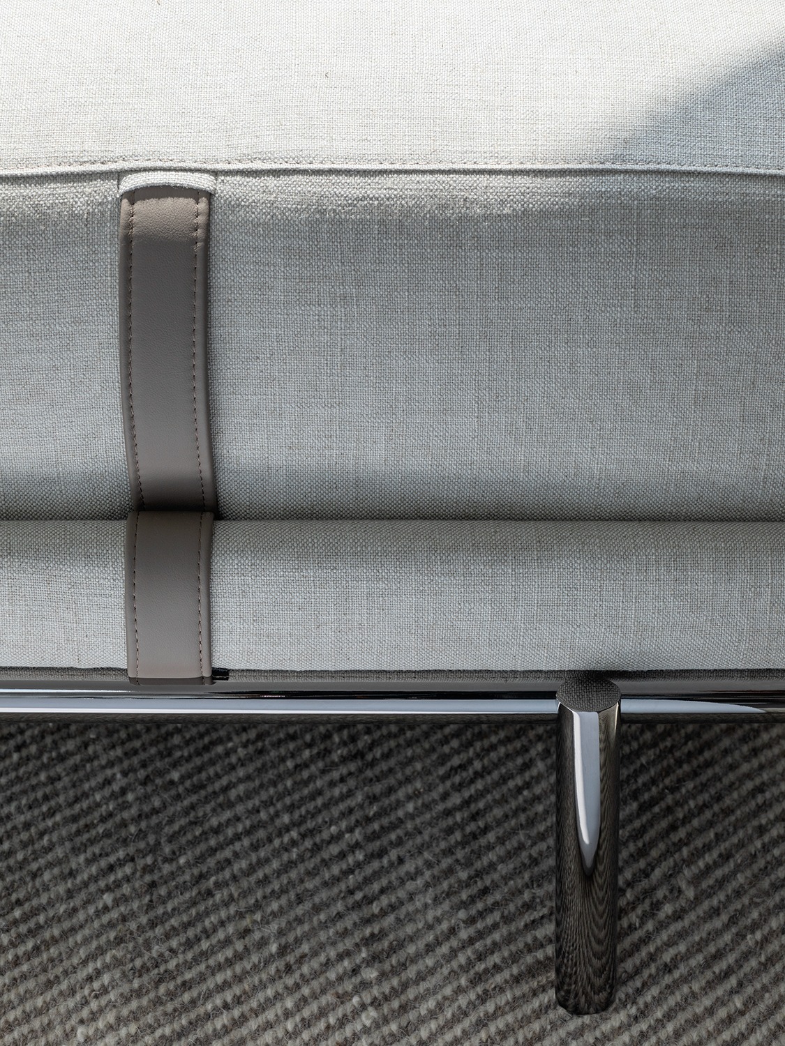 New Bond bench
