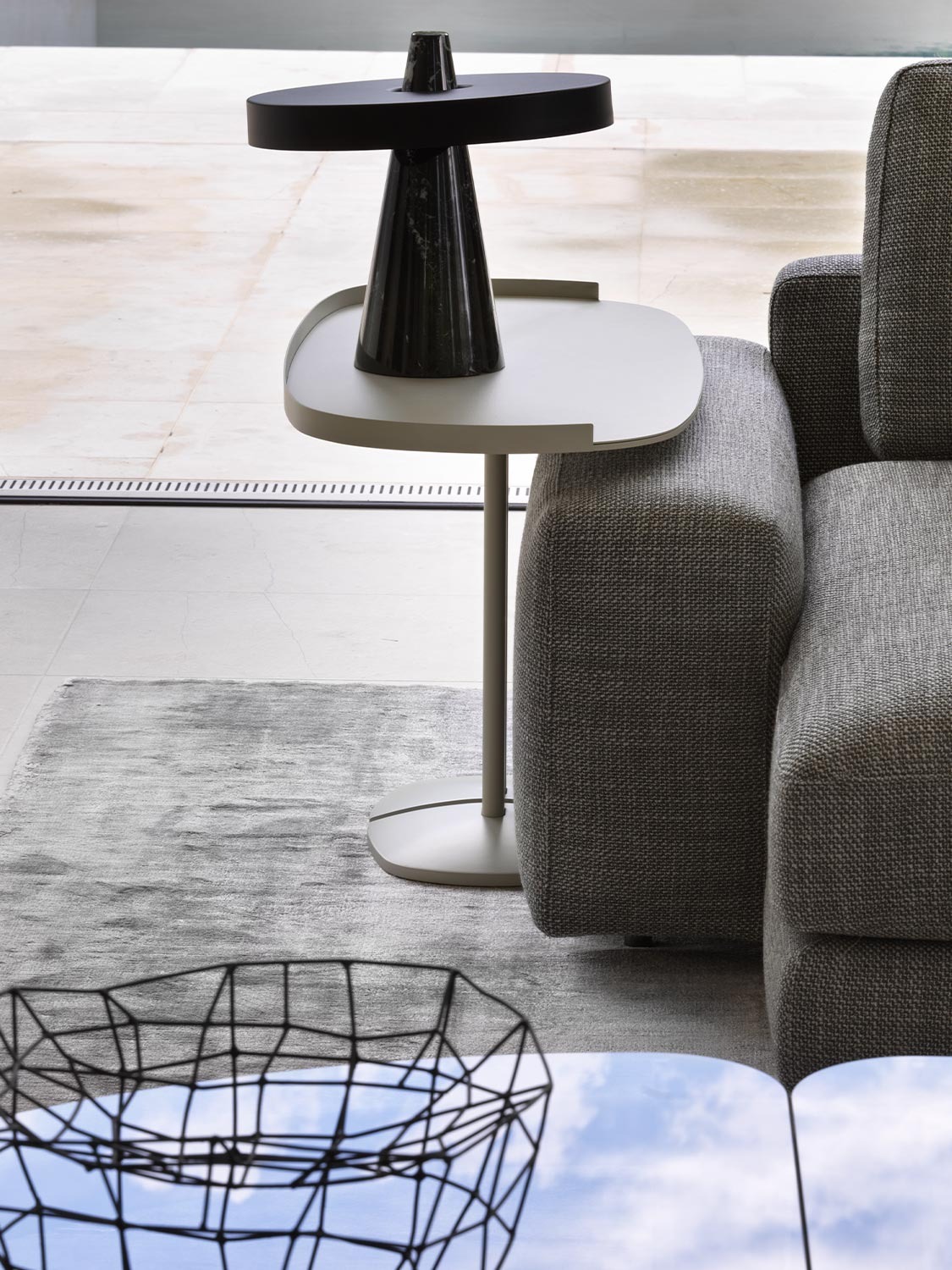 Victoria coffee table