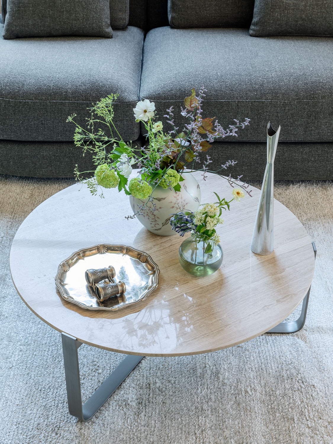 Yari coffee table