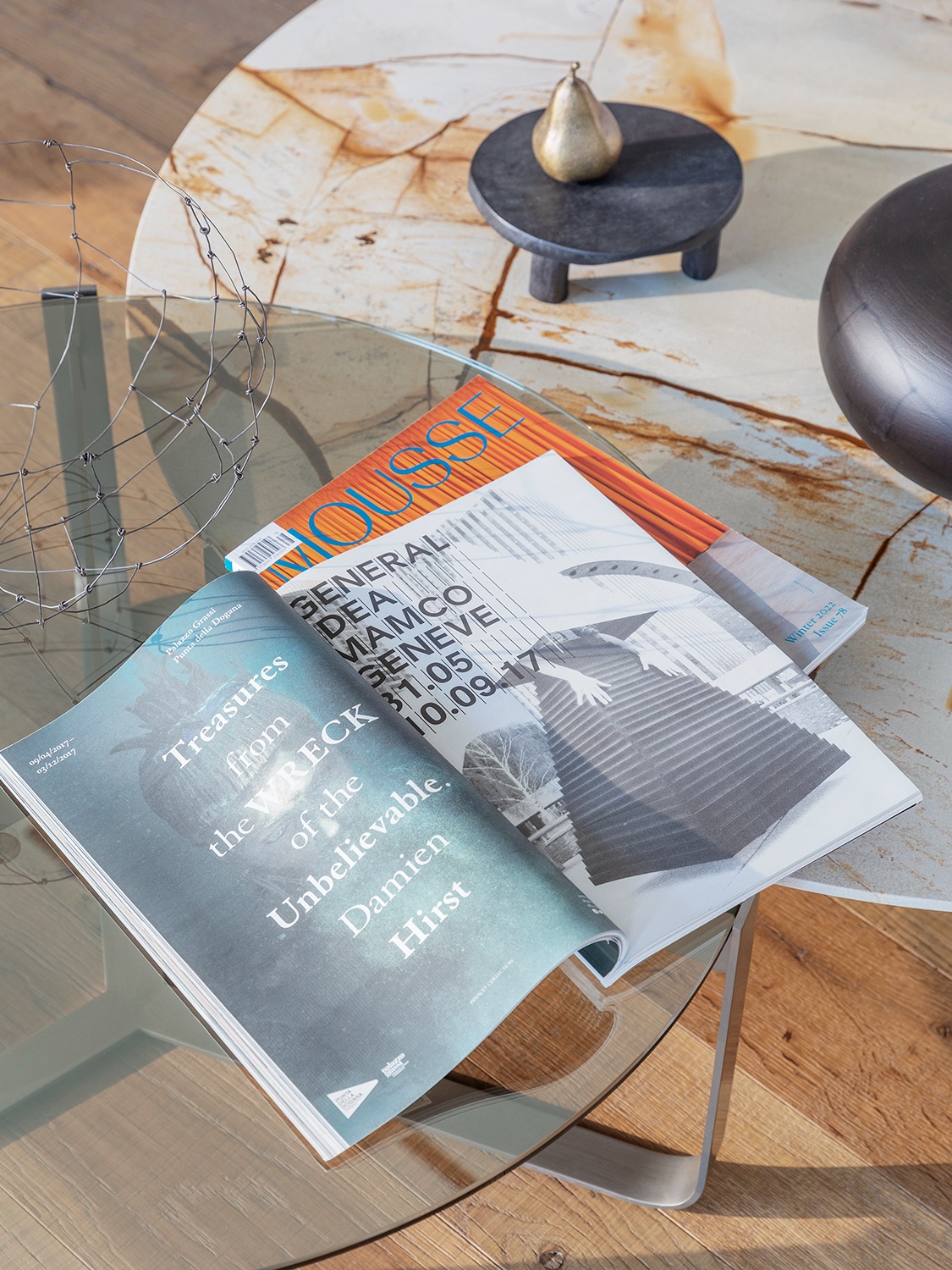 Yari coffee table