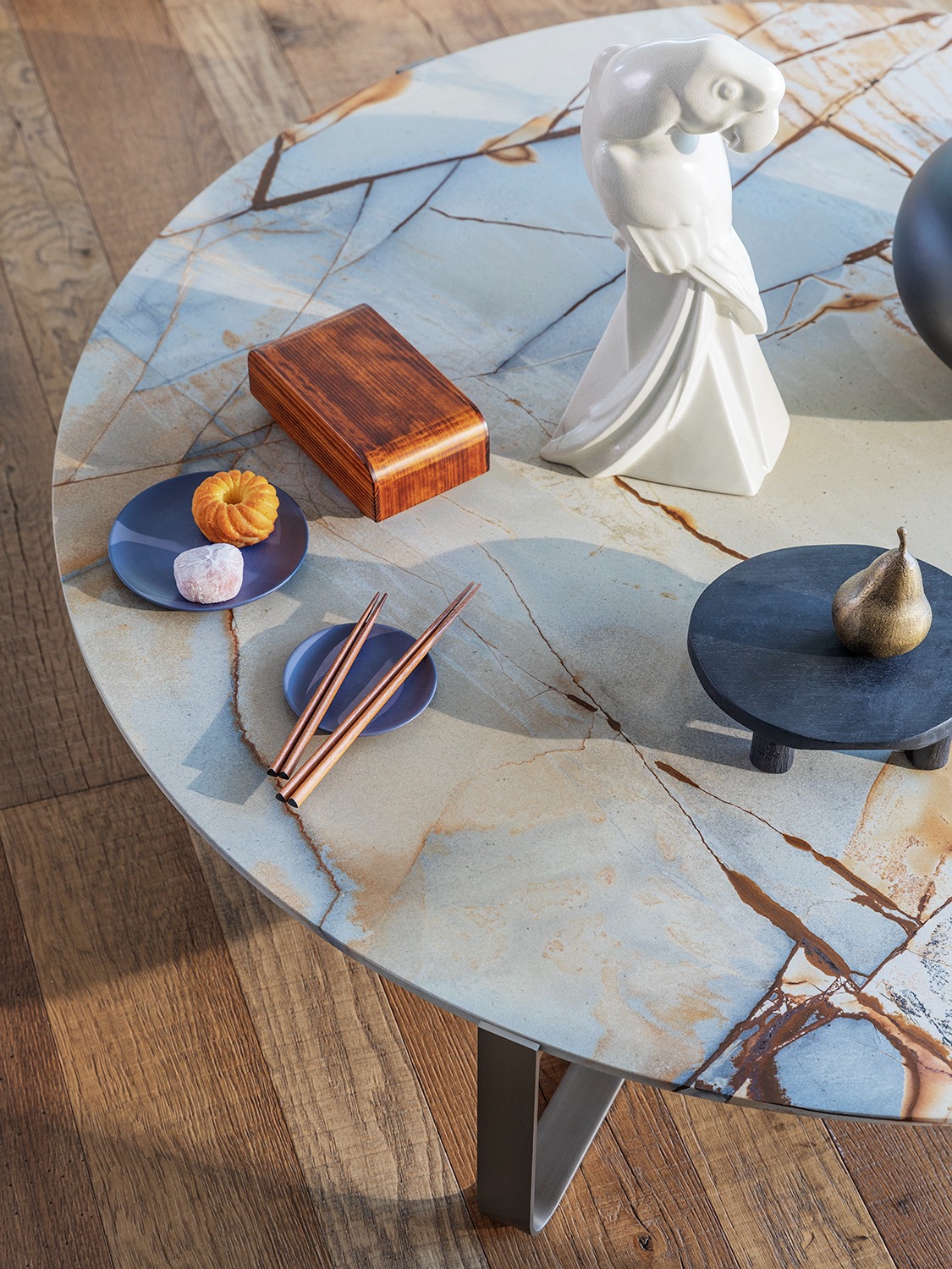 Yari coffee table