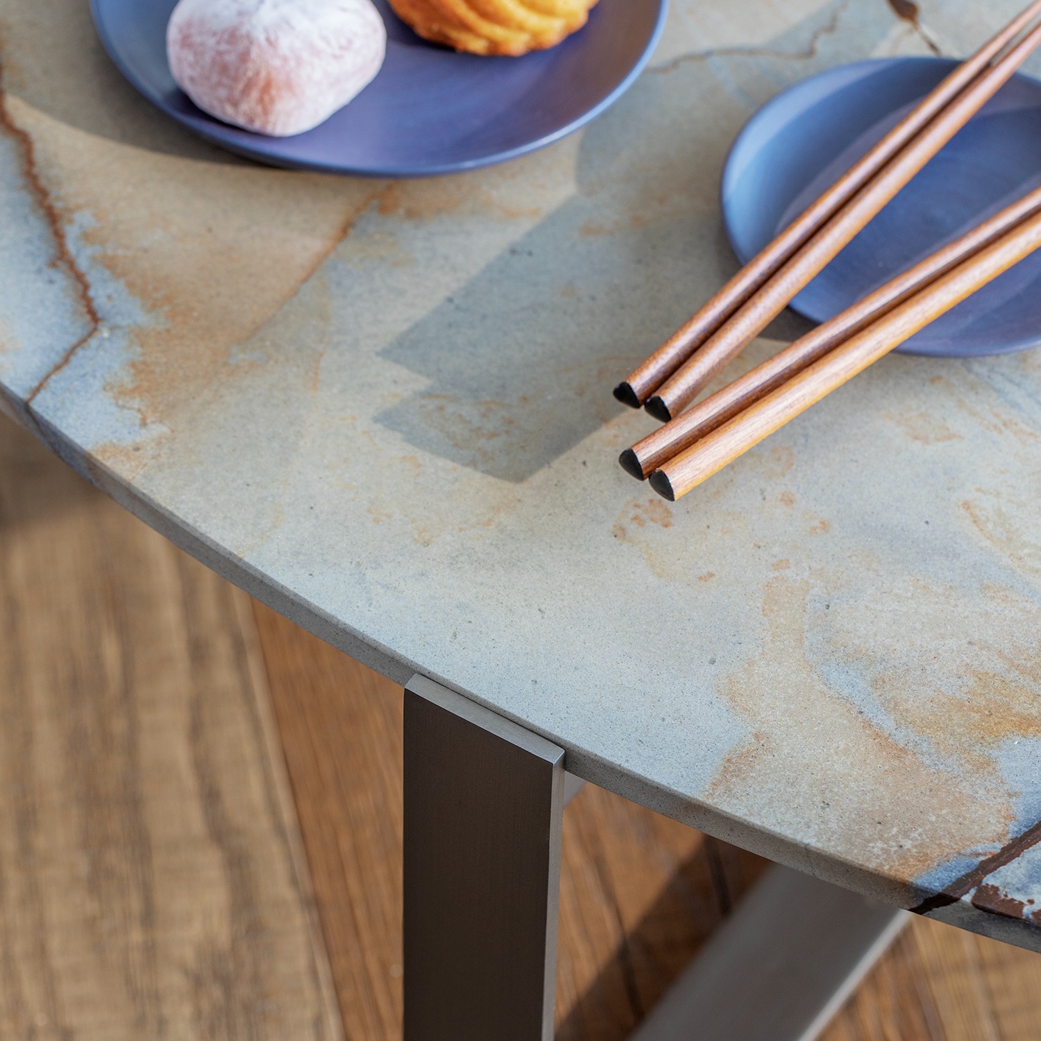 Yari coffee table