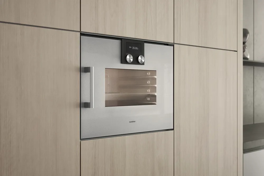 Gaggenau 200 series built-in compact oven with microwave function