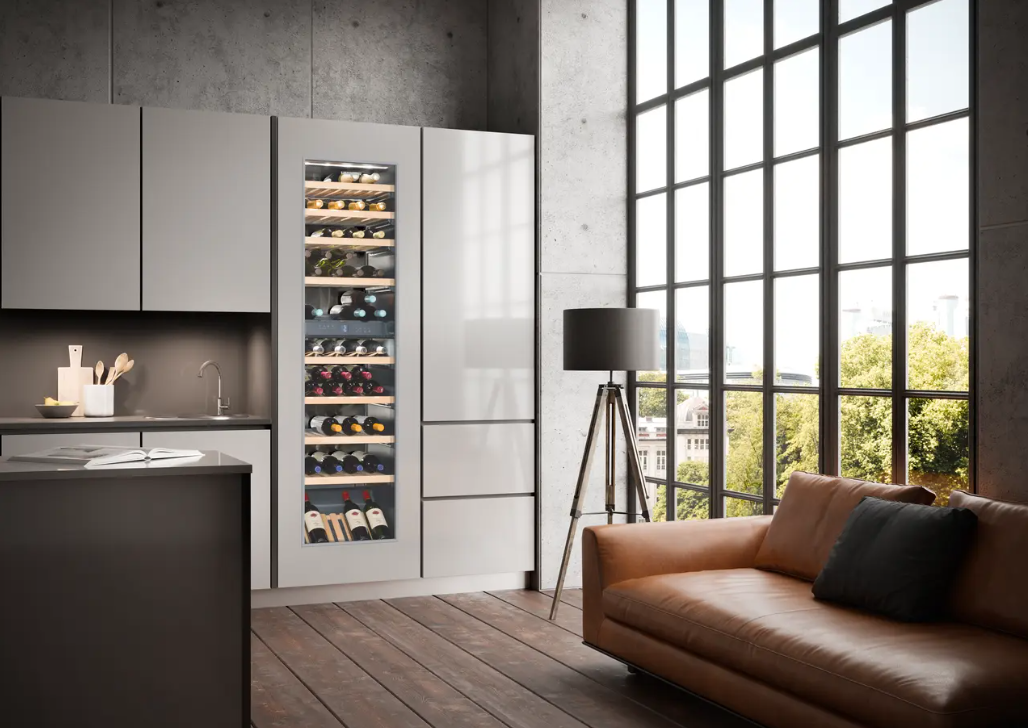 Built-in multi-temperature wine fridge EWTdf 3553 Vinidor