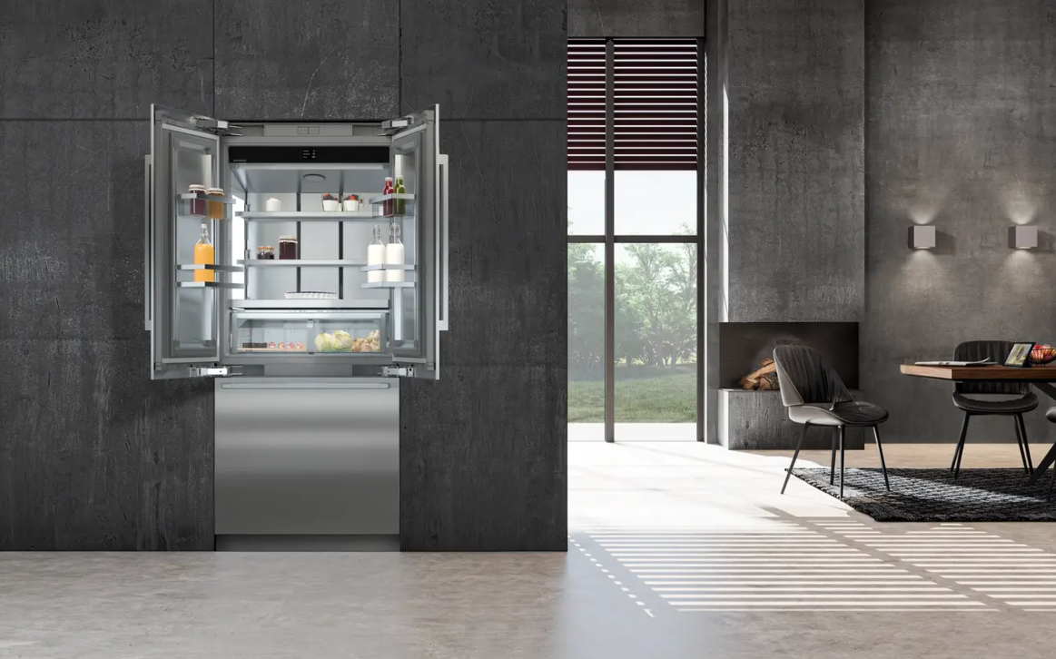 Refrigerator ECBNei 9972 BioFresh NoFrost