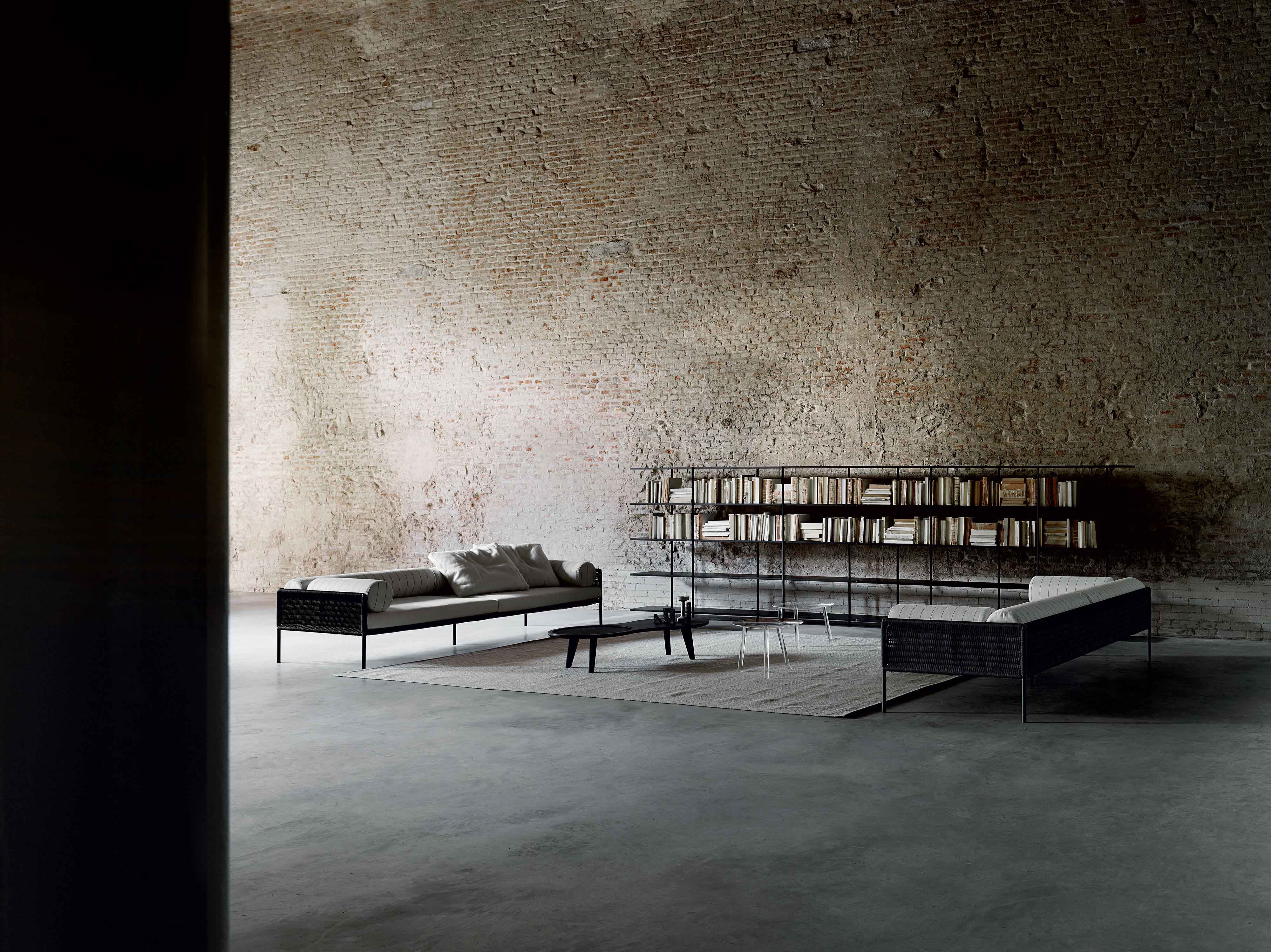 Aero Bookshelf