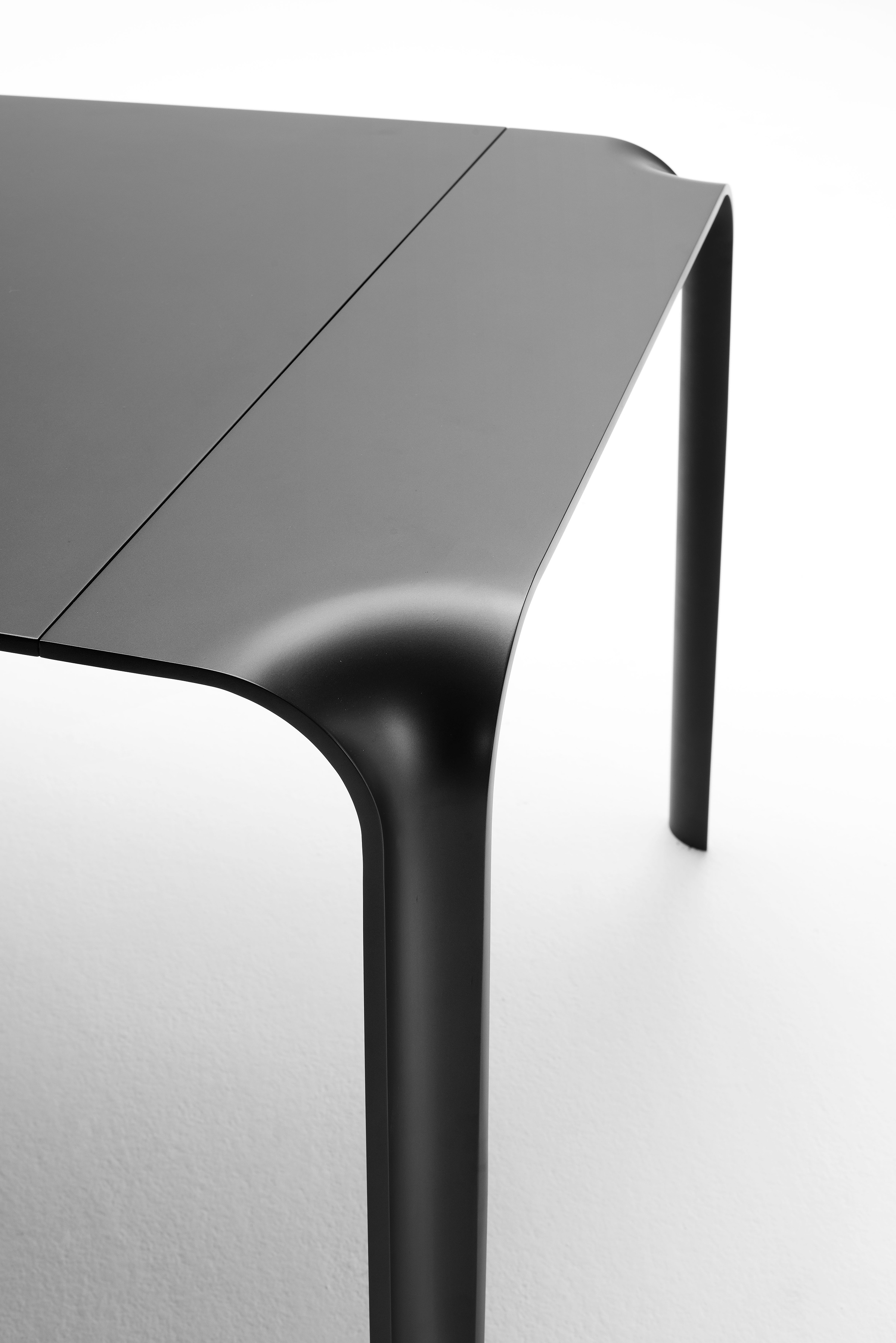 Brasilia Table
