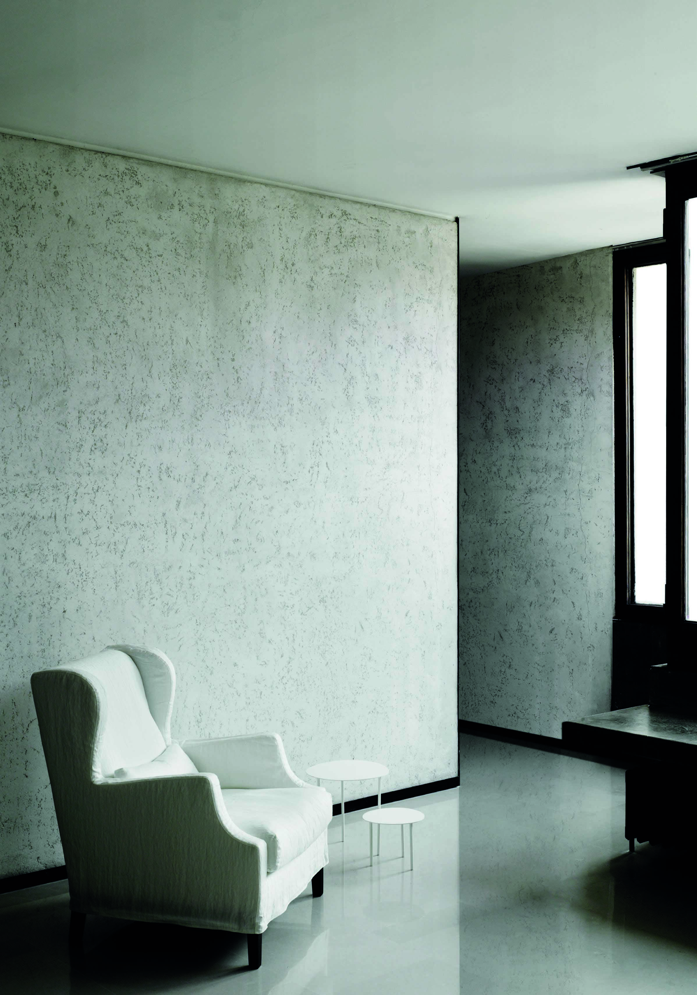Chauffeuse Armchair