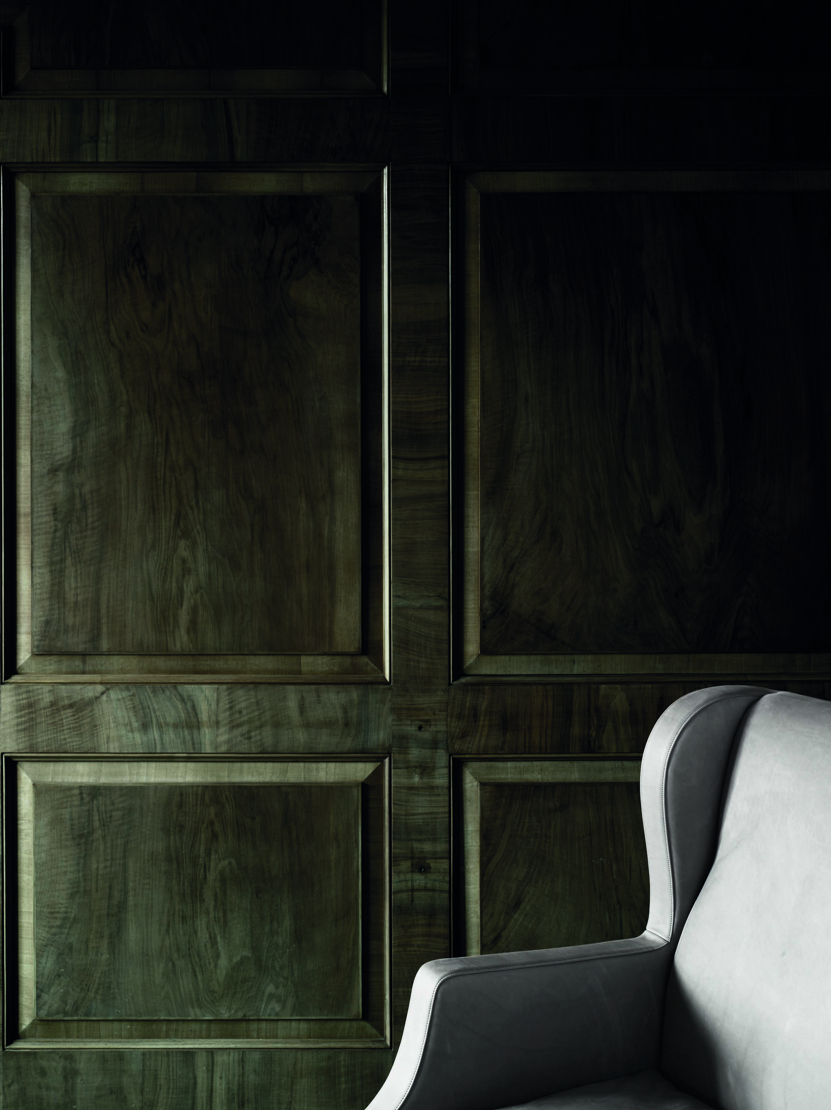 Chauffeuse Armchair