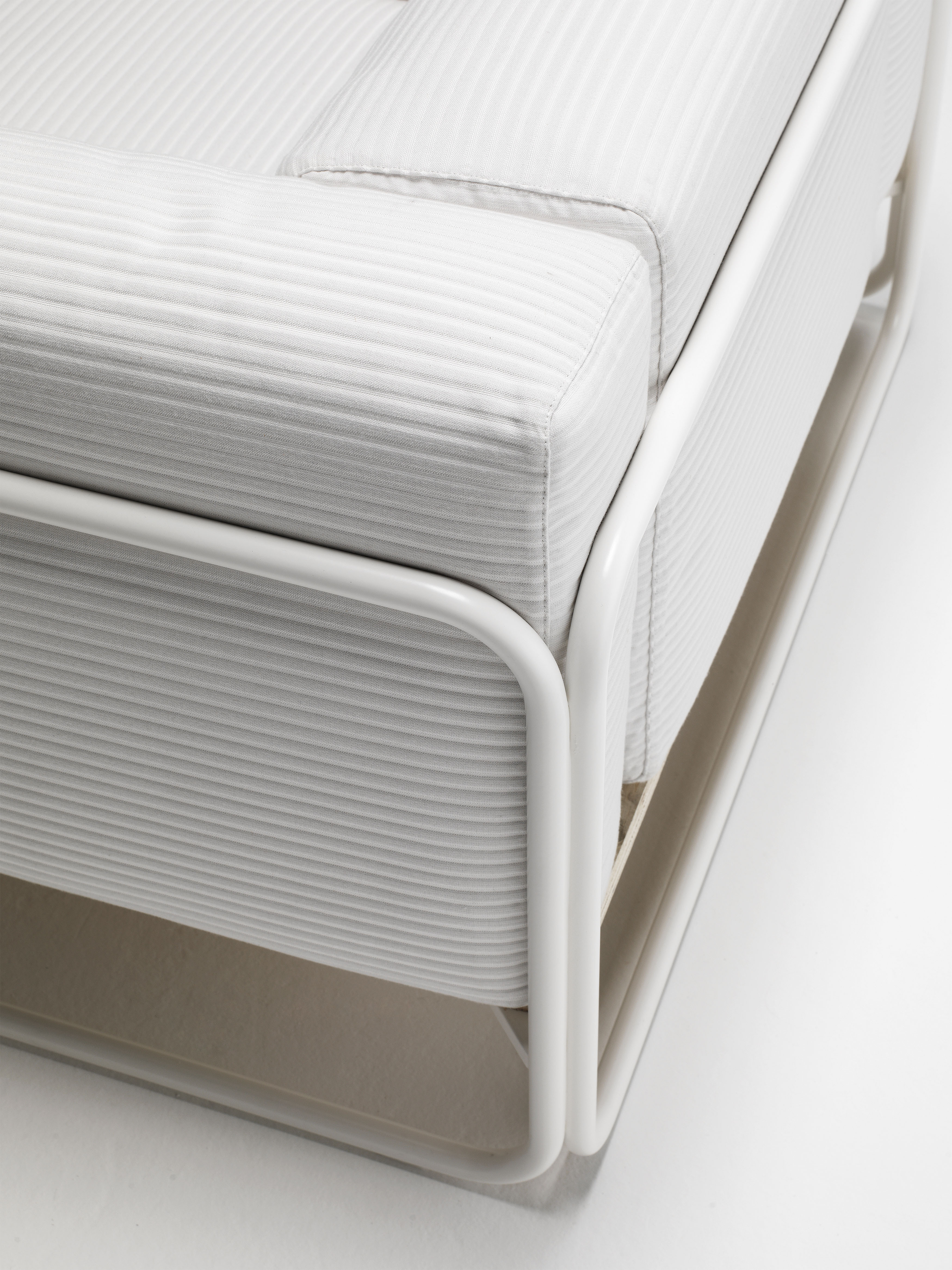 Filo Outdoor Armchair