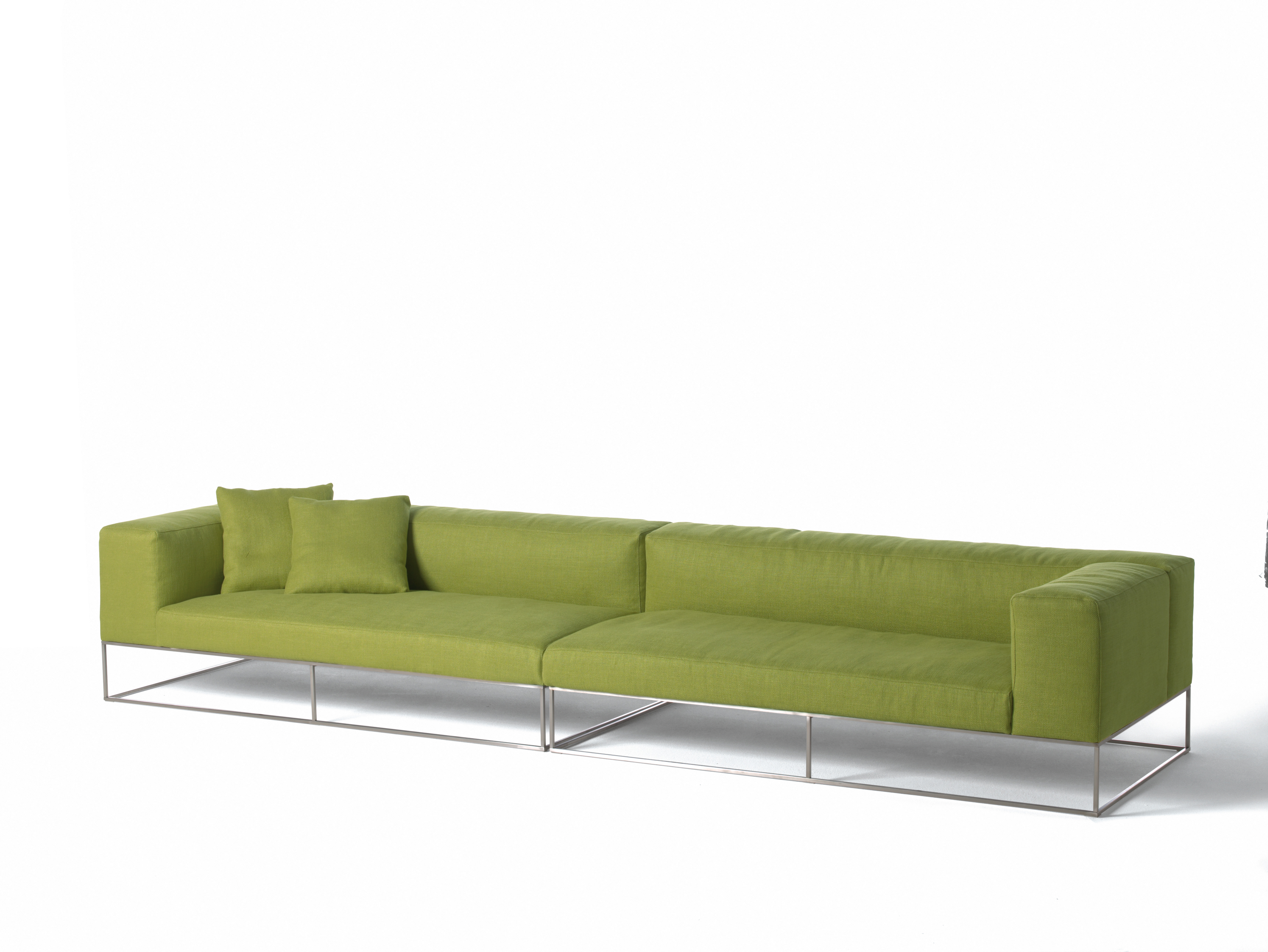 Ile Club Sofa