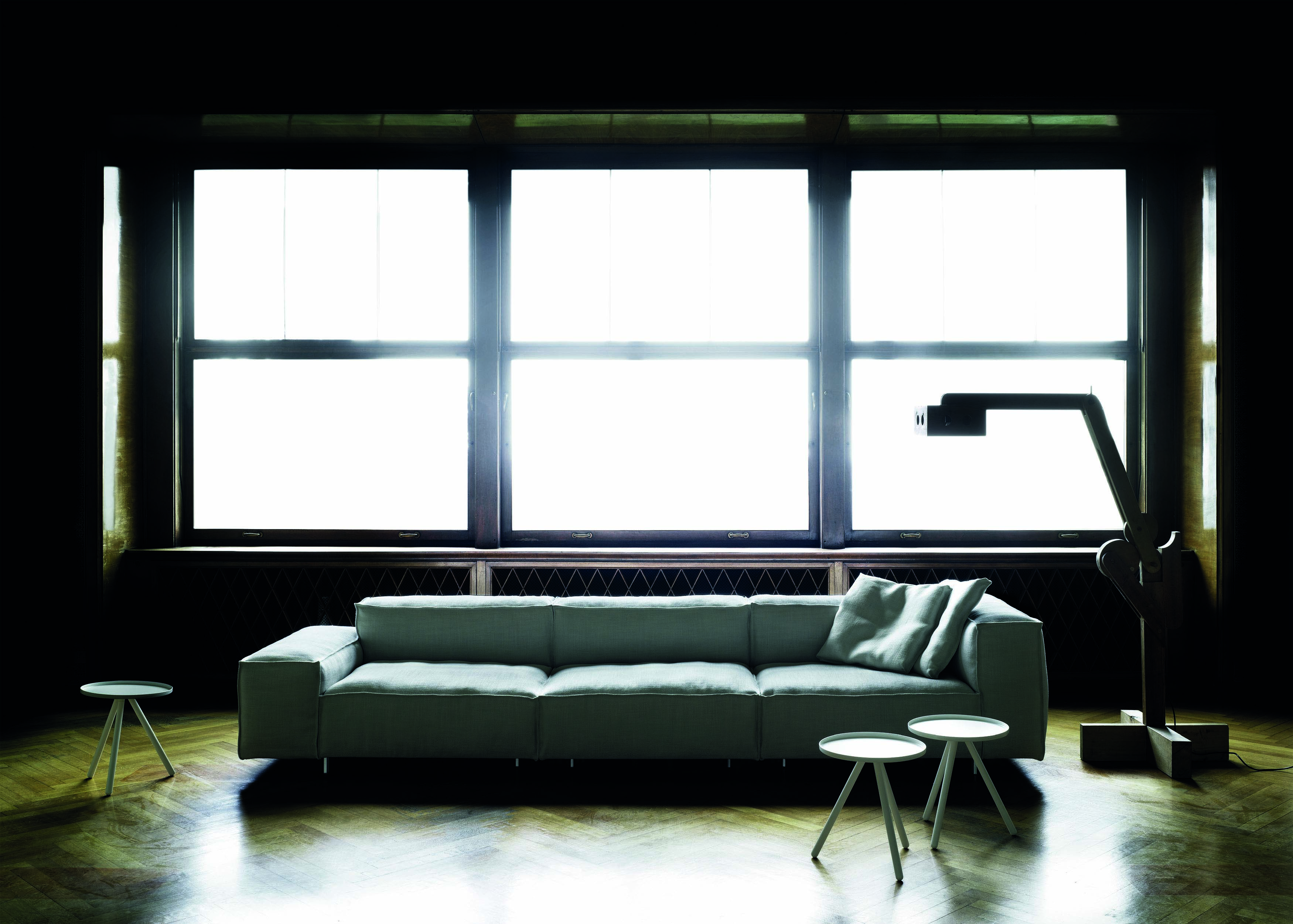 NeoWall Sofa