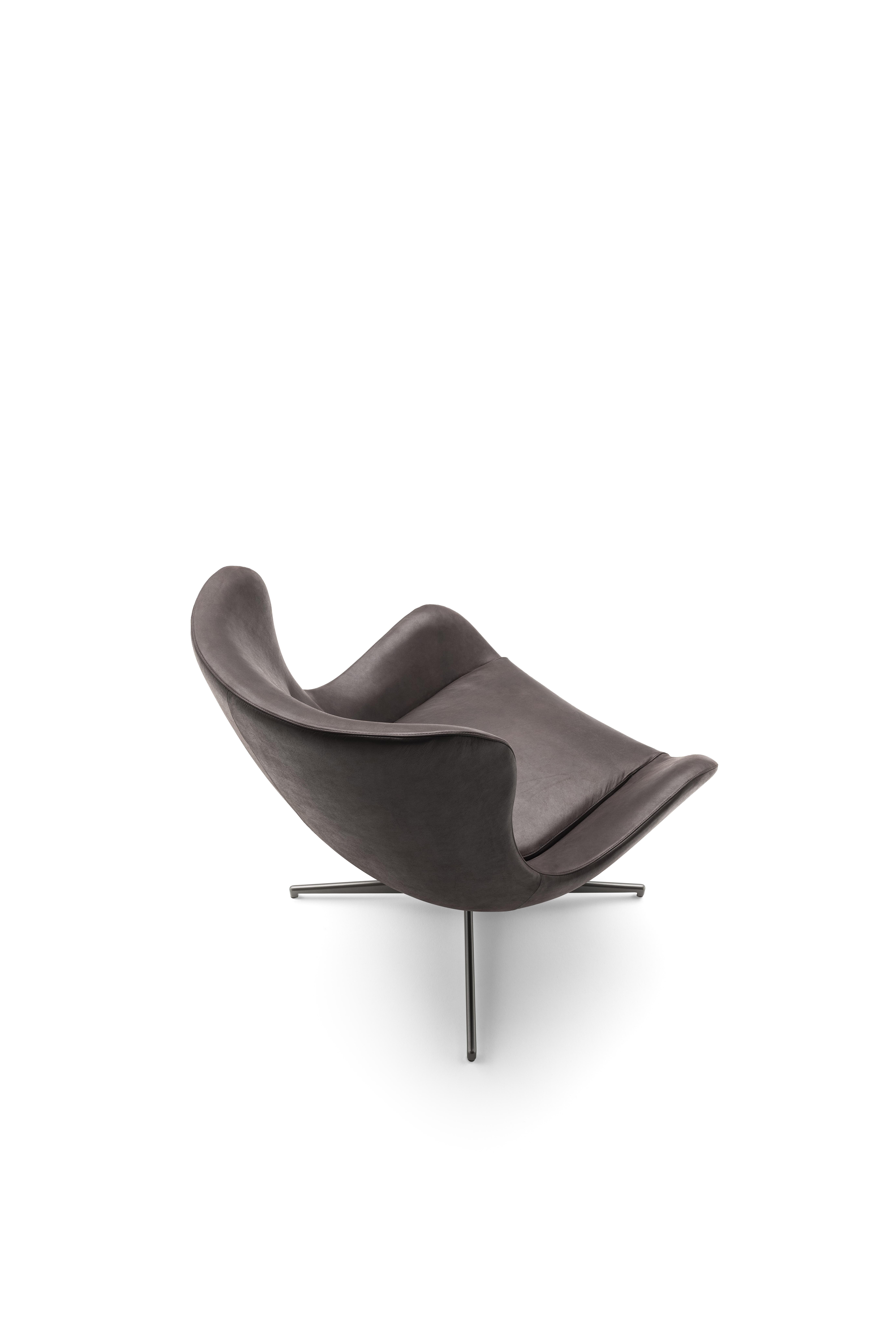 Oolong Armchair