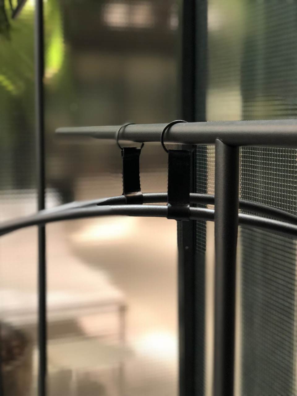 Tonbo Coat Hanger