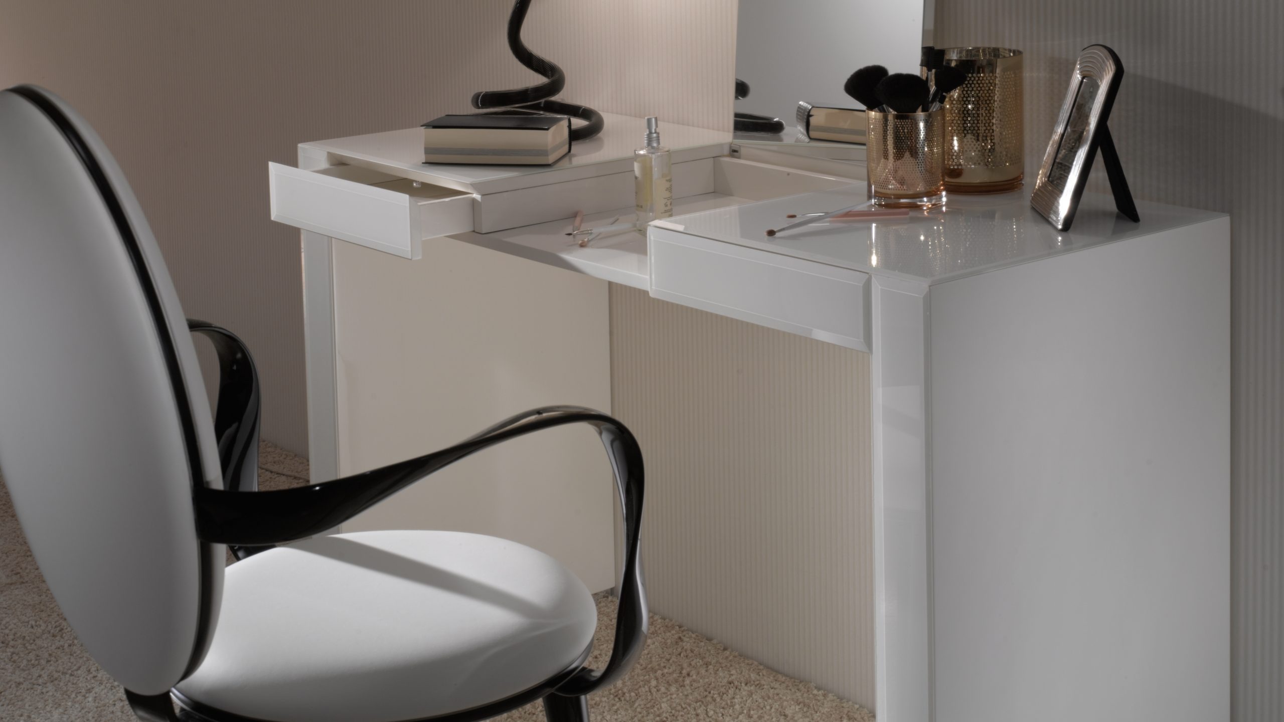 Avantgarde Toilette