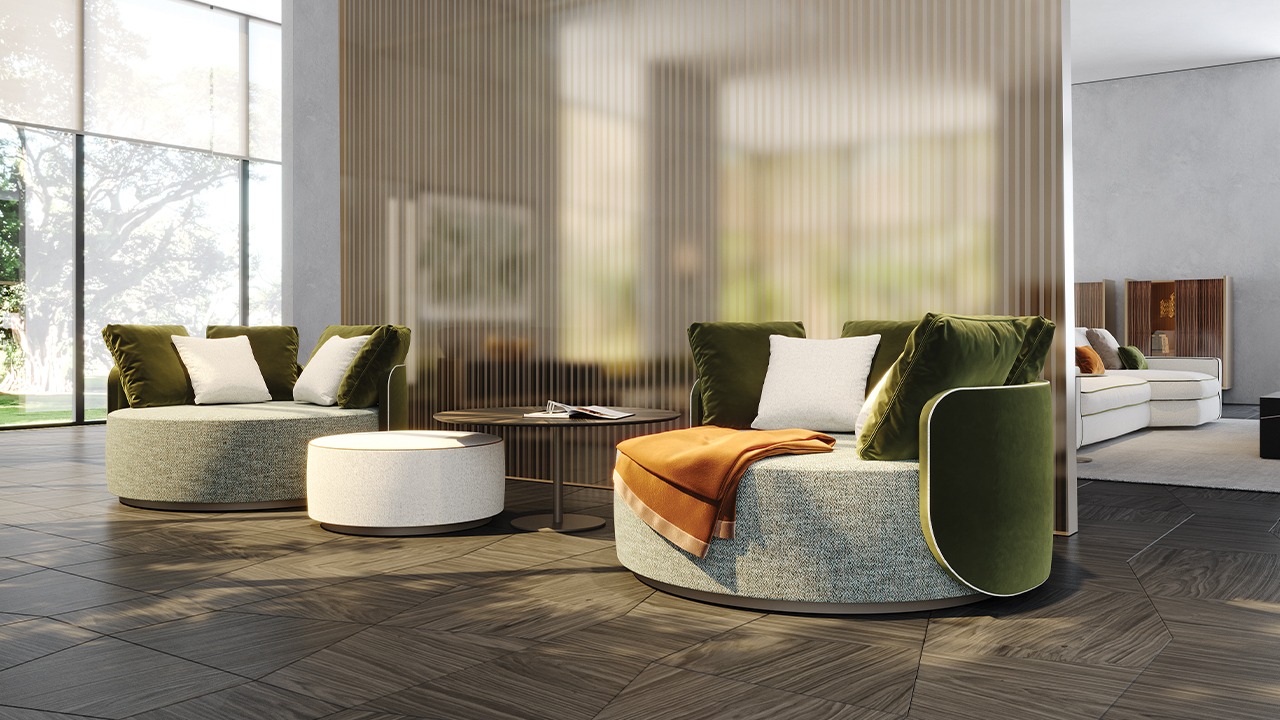 Hug Swivel Armchair