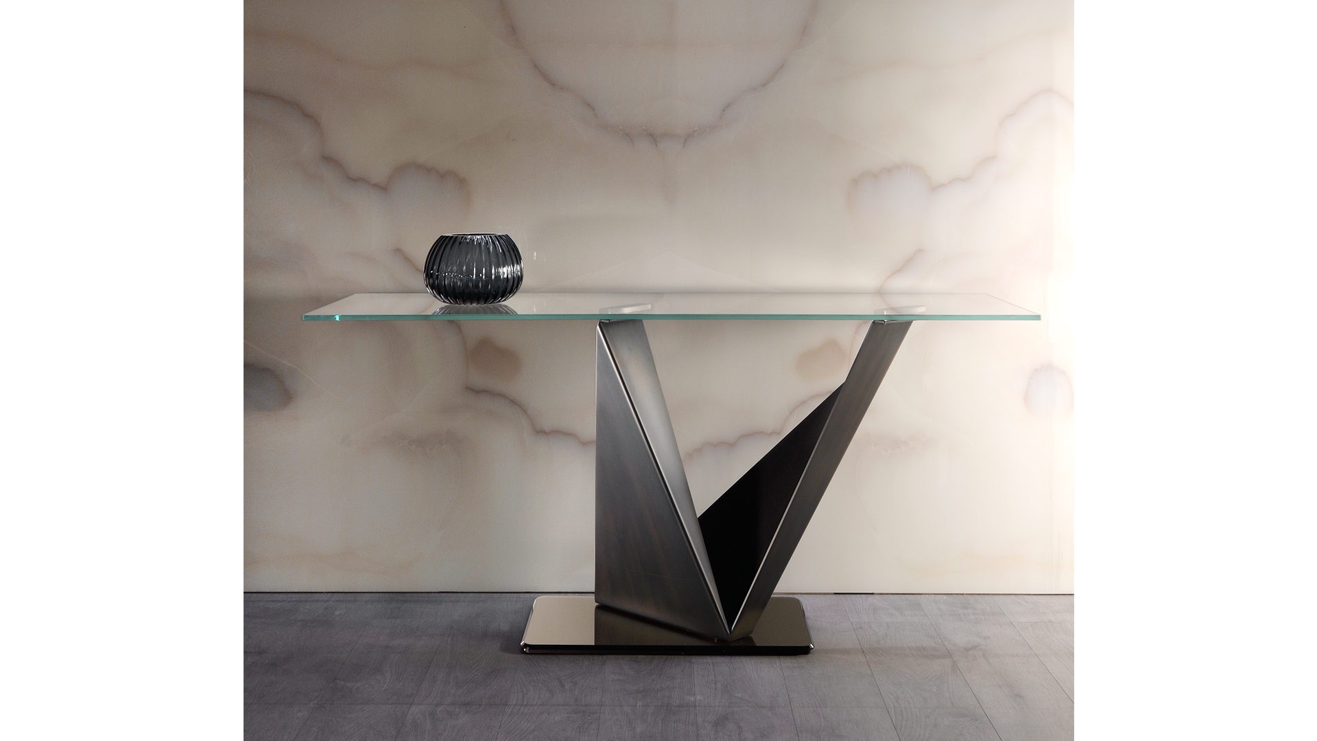 Prisma Steel Console