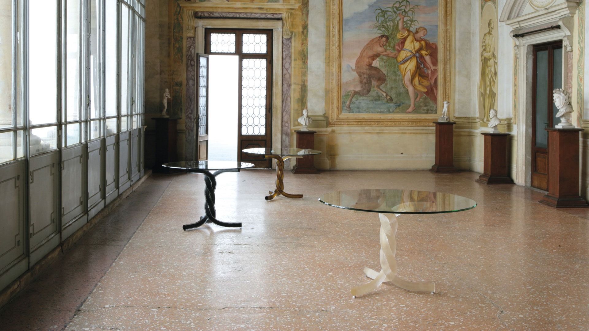 Torsades 72 Dining table