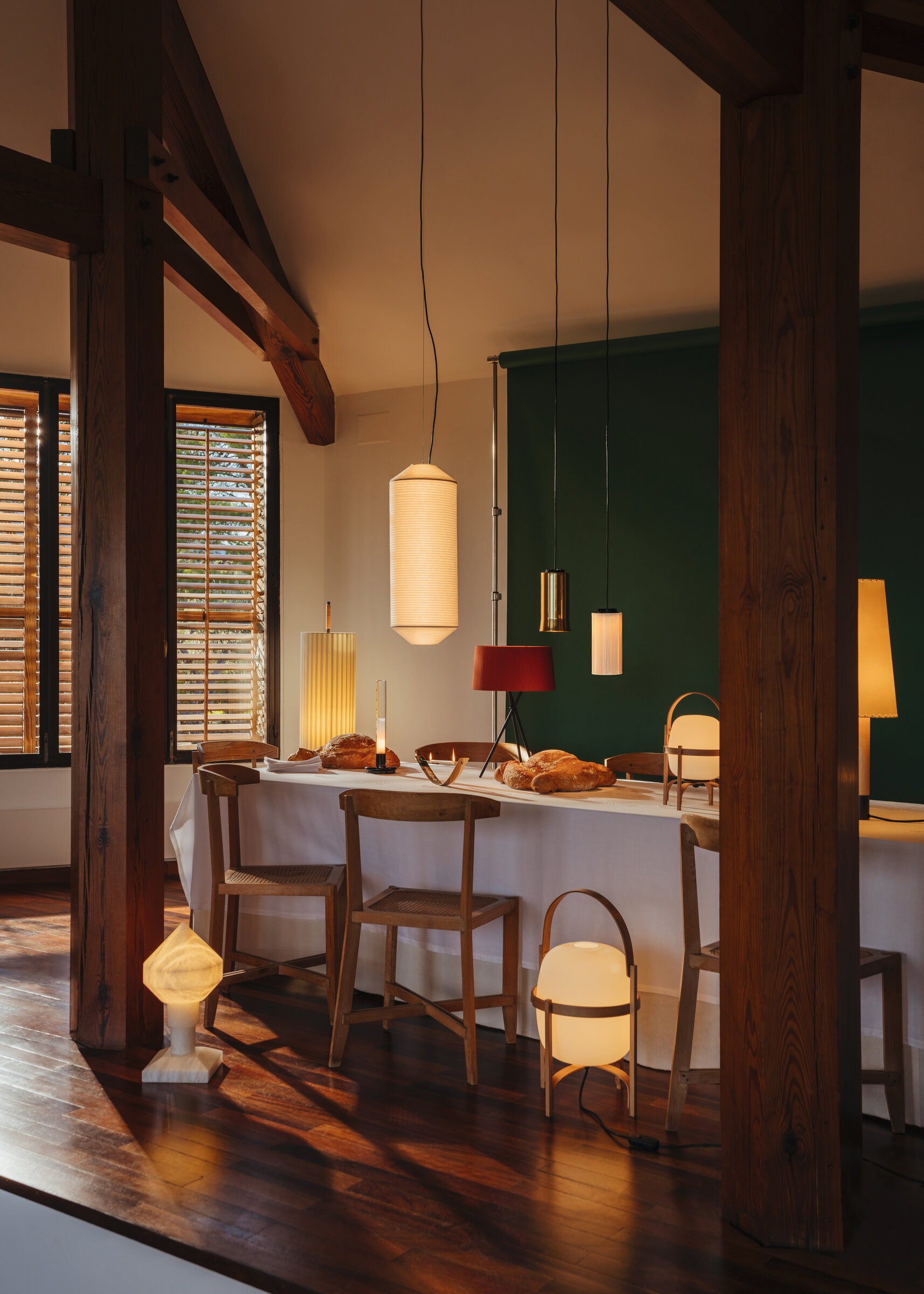 Tekiò Vertical Pendant Lamps