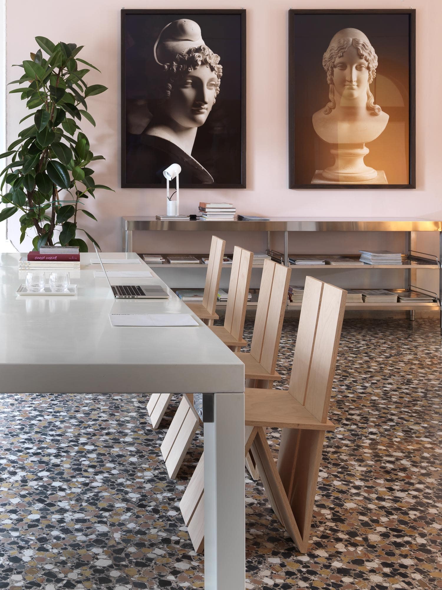 Ariva Chair