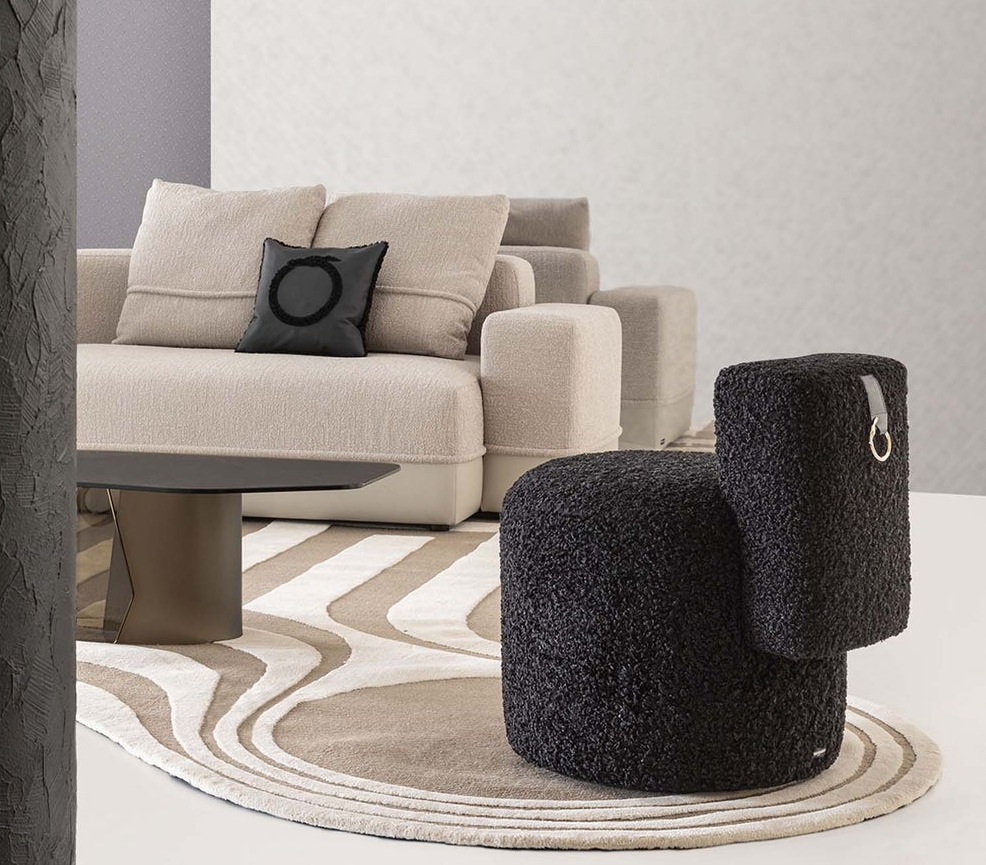 Cyli Ottoman