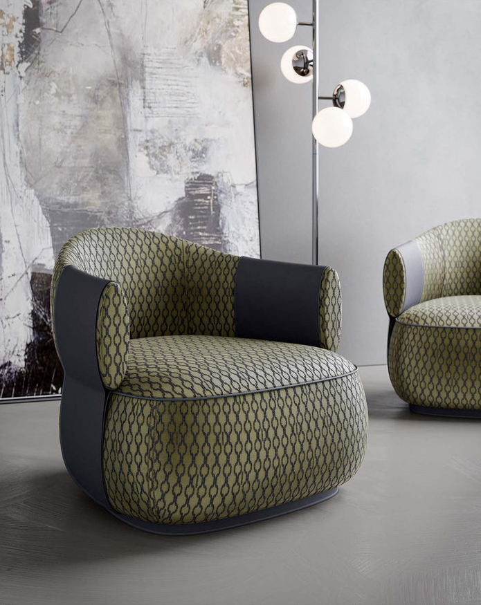 Larzia Armchair