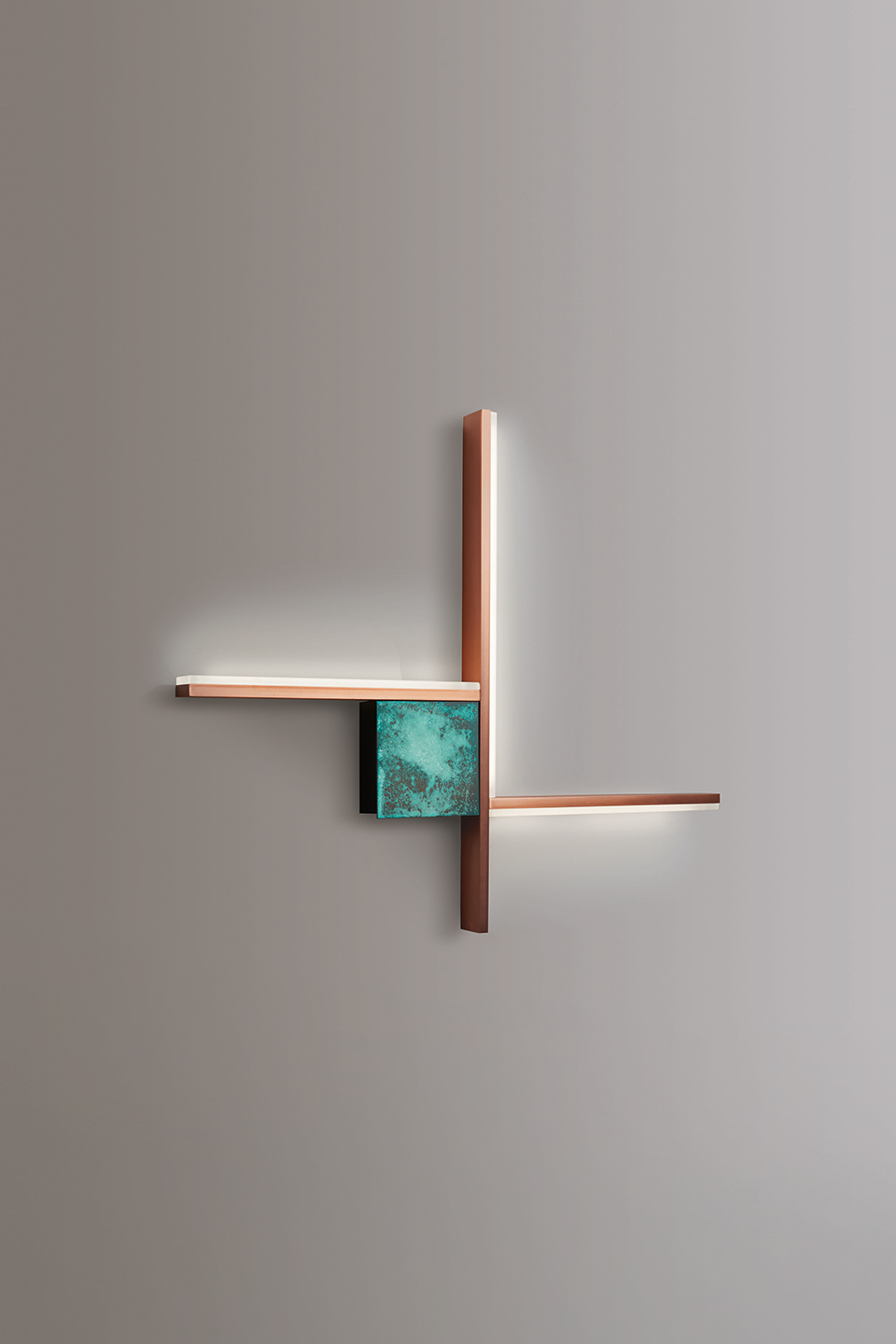Essence Wall Lamp